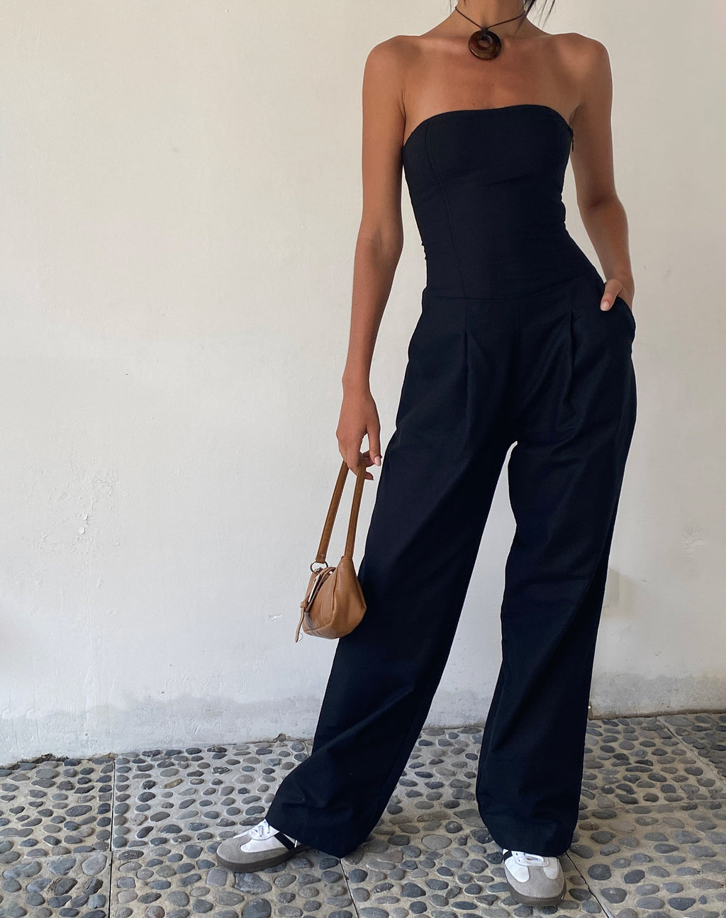 MOTEL X JACQUIE Kyaria Bandeau Jumpsuit en Negro