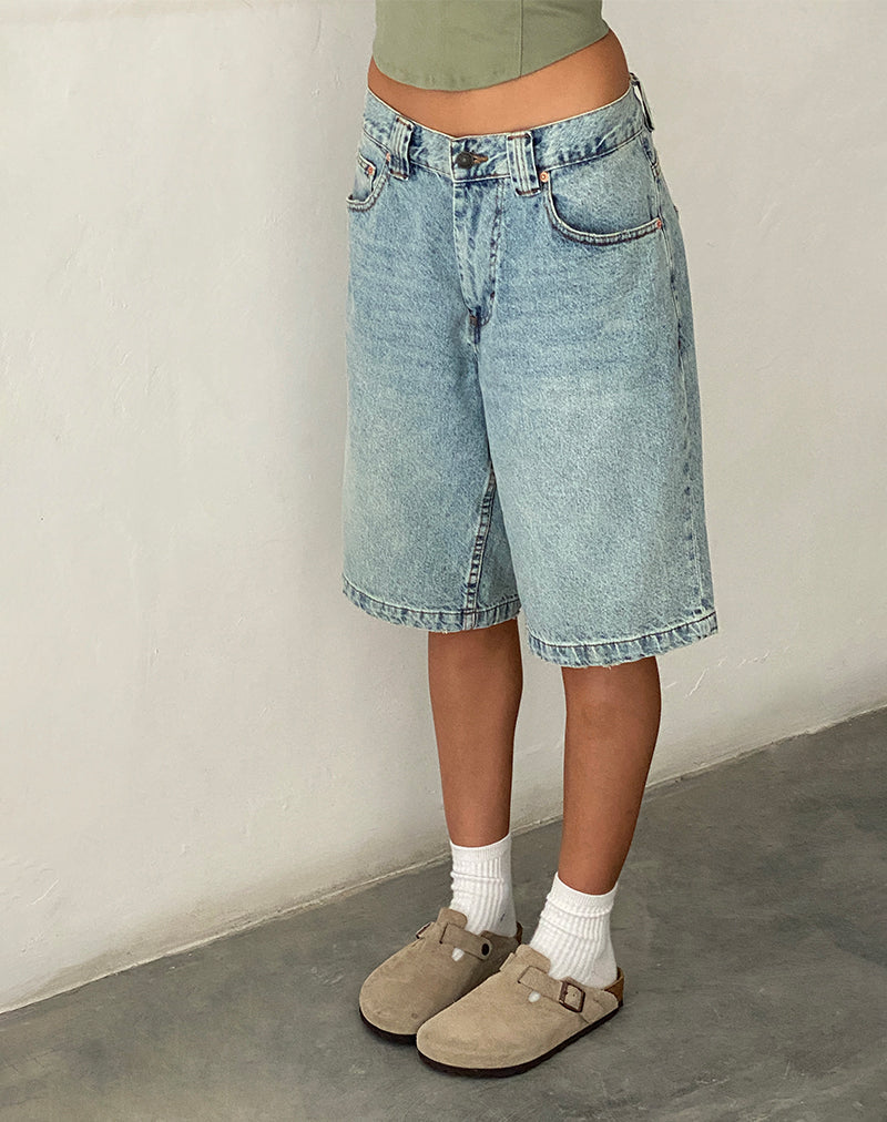 Pantalón corto skater de tiro bajo en vaquero blanqueado