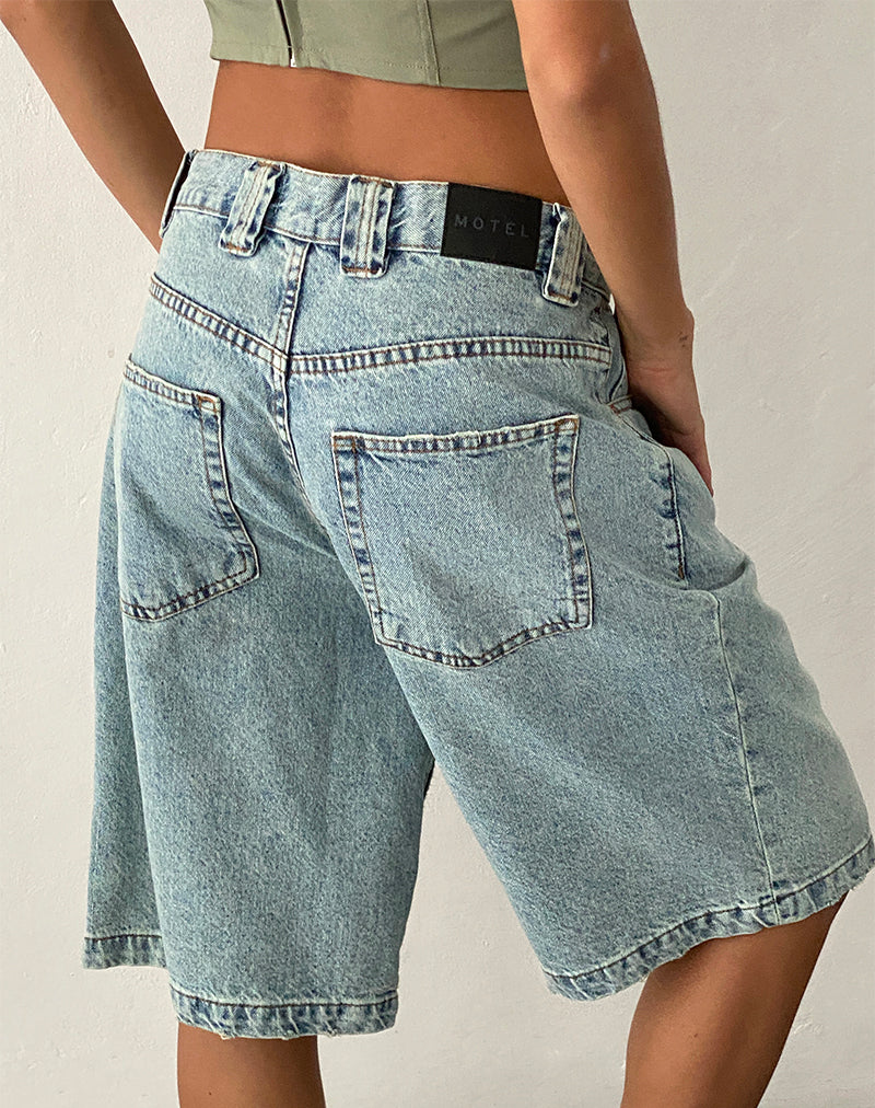 imagen de Low Rise Skater Short en vaquero Bleach