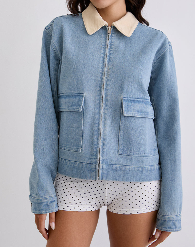 Imagen de la chaqueta Kahyun en denim lavado claro