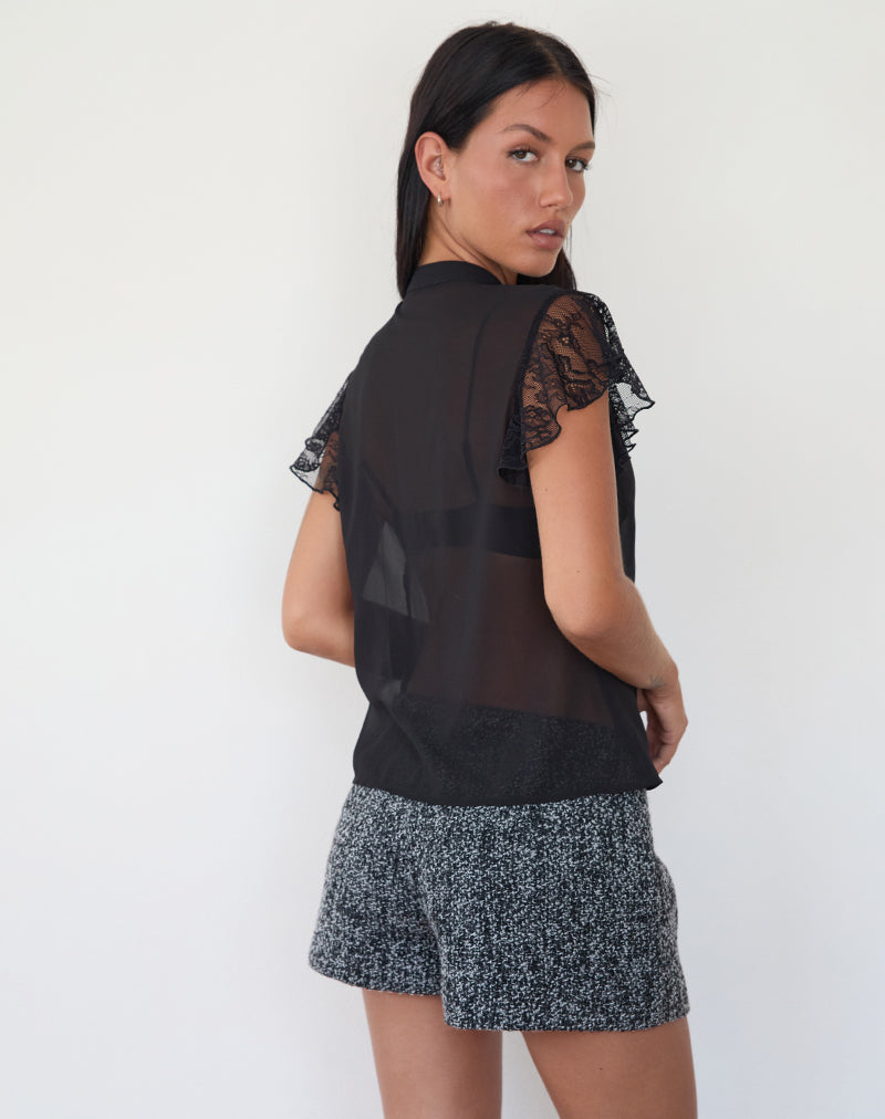 Imagen de Lada Blusa de gasa negra con ribete de encaje