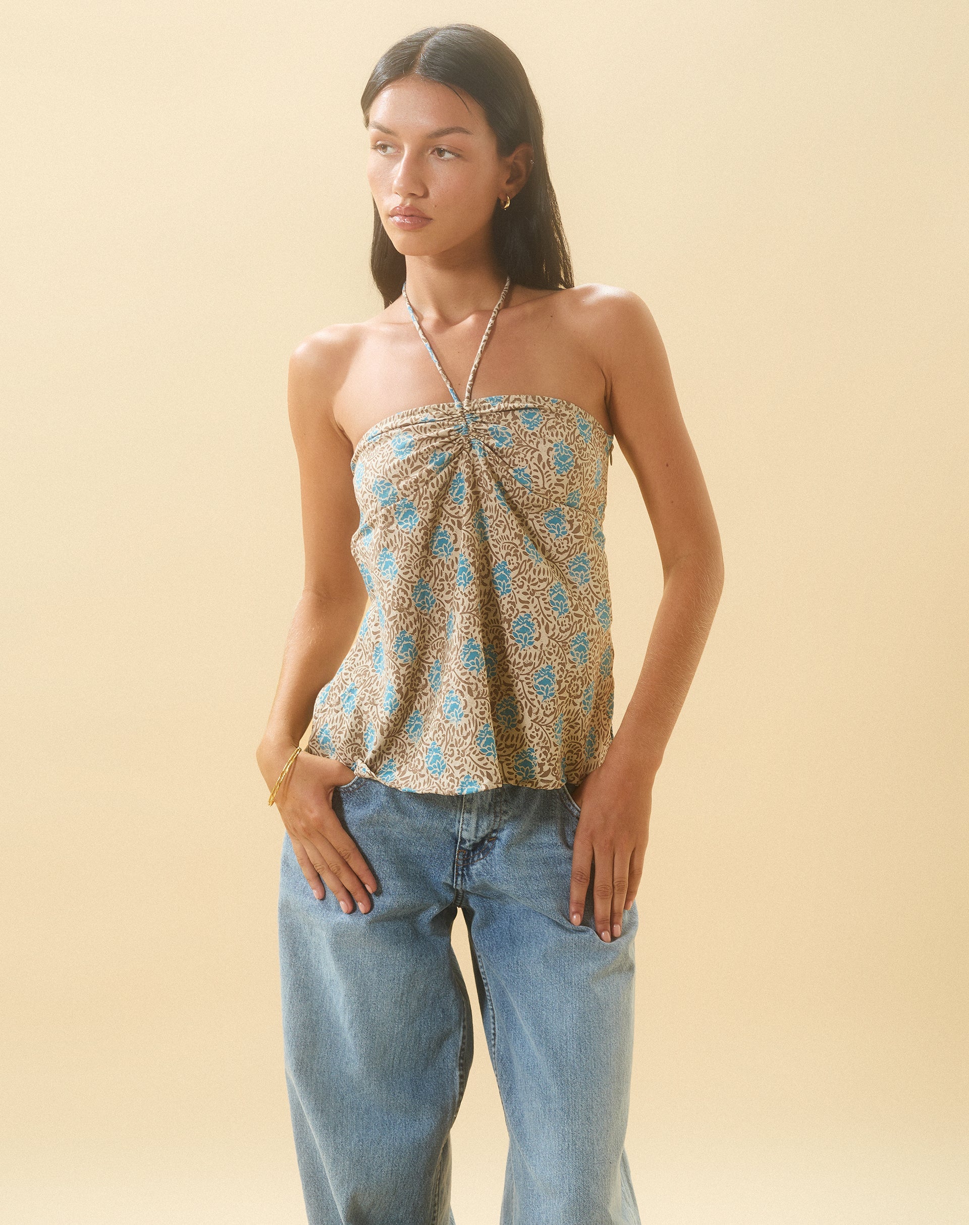 imagen de Laeri Top Cuello Haltern en Bohemian Batik Azul Marrón