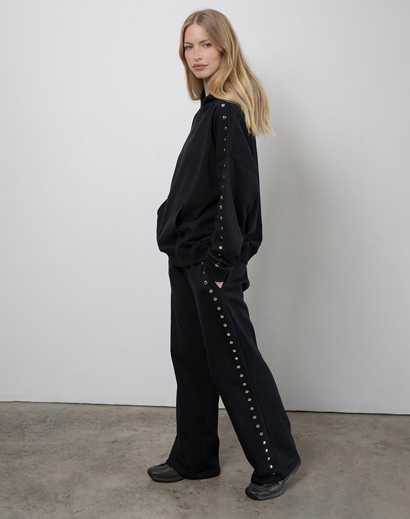 Imagen de Lark Loose Fit Joggers en negro con tachuelas