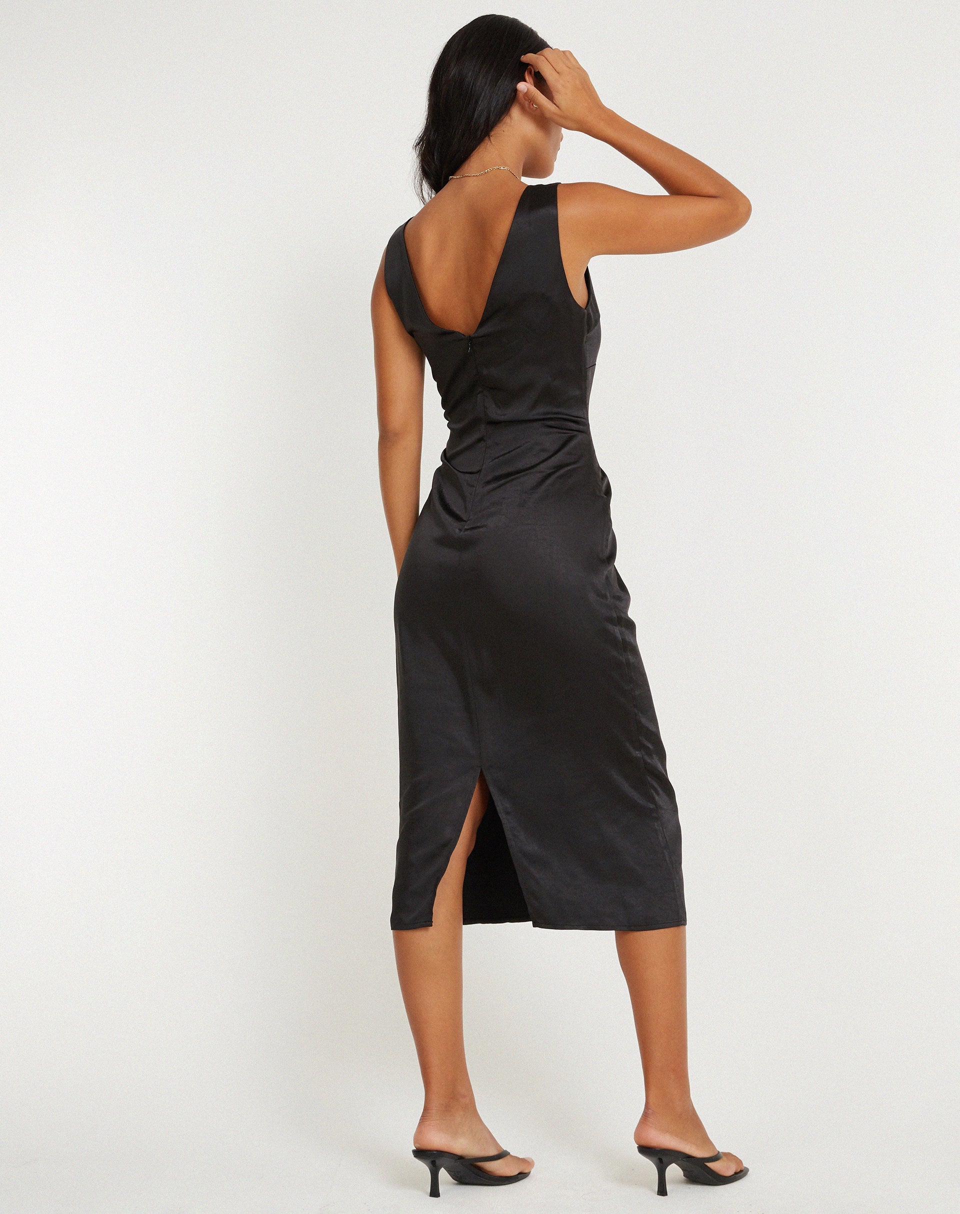 imagen de Lasanda Midi Dress in Black