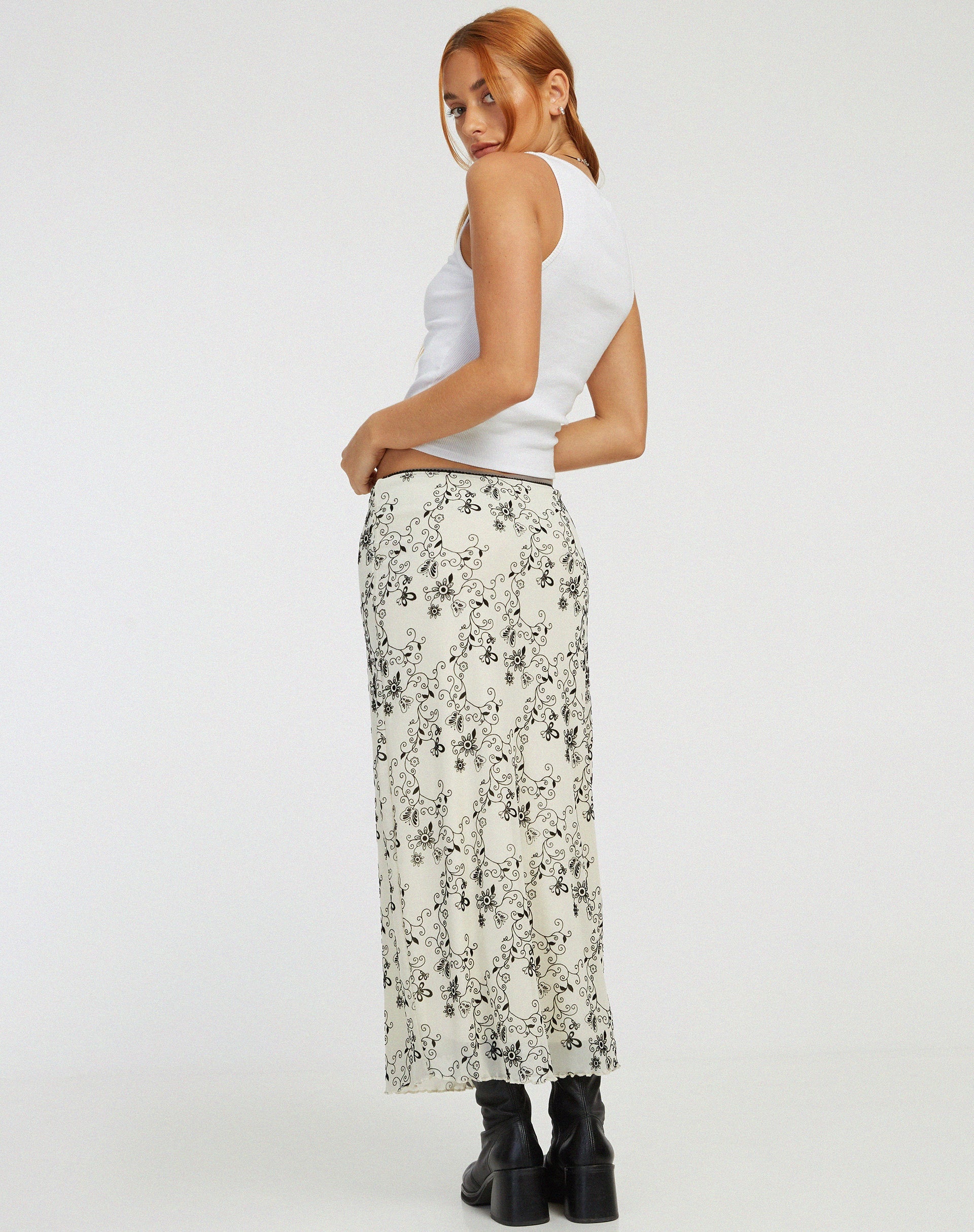 imagen de Lassie Maxi Skirt in Butterfly Vine Flock White