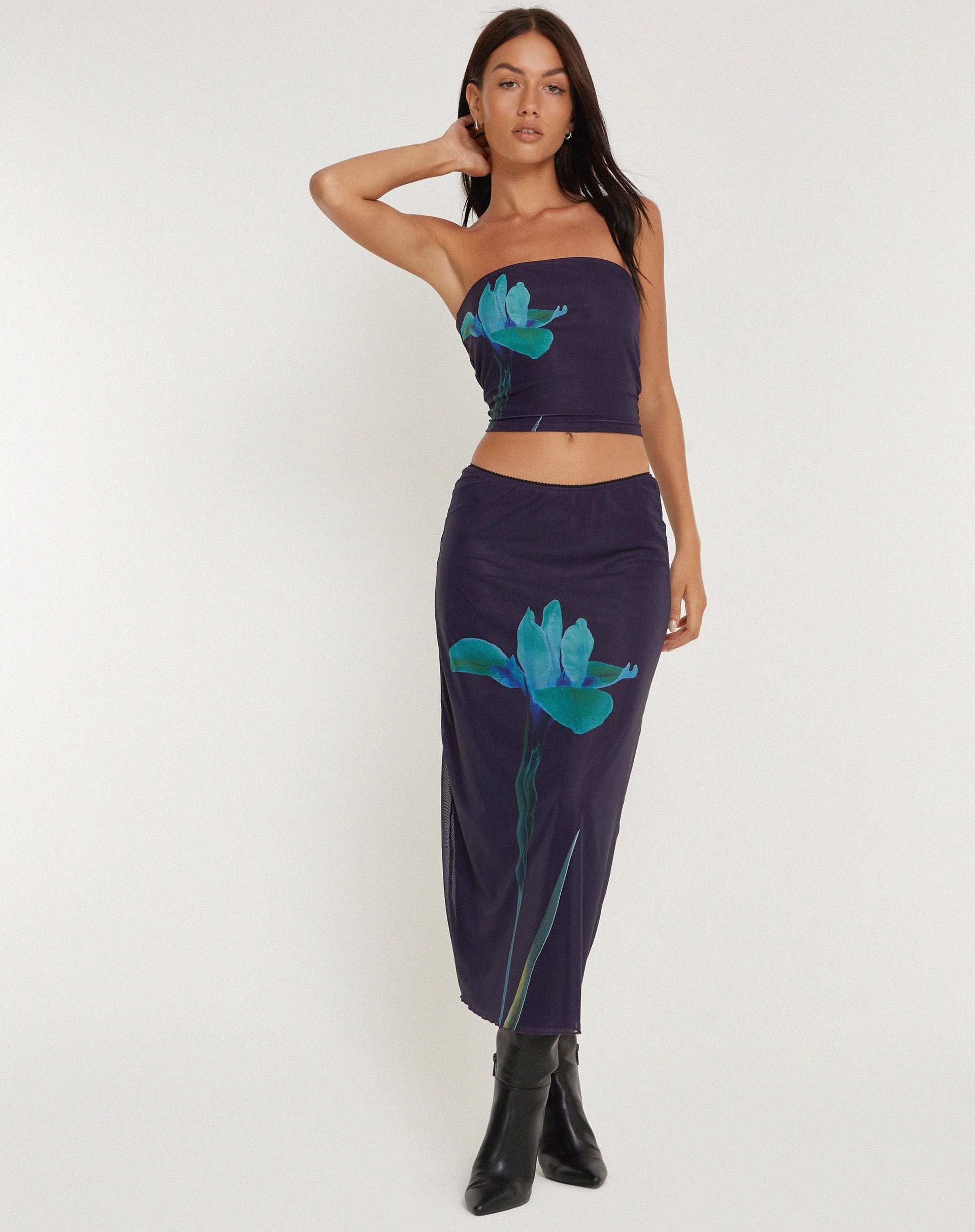 imagen de Shae Mesh Bandeu Top en Flor Azul Marino