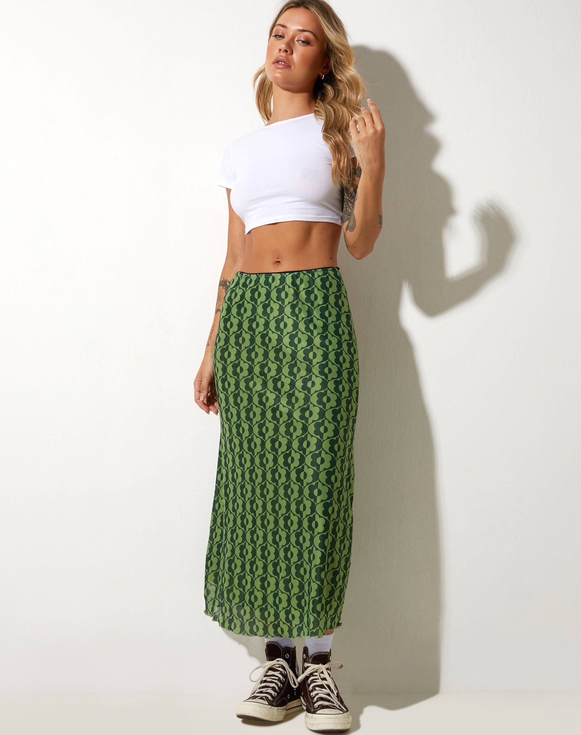 imagen de la falda Lassie Midi en verde margarita ondulado