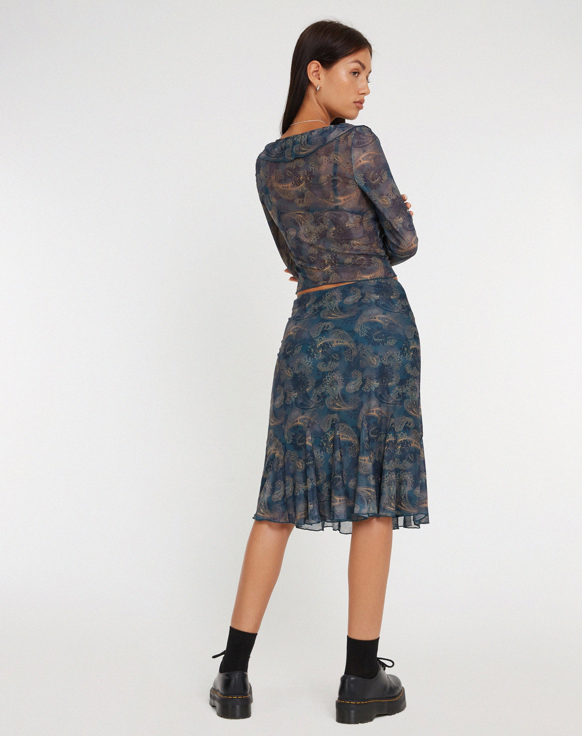 imagen de Latrix Mesh Midi Skirt in Tonal Blue Paisley