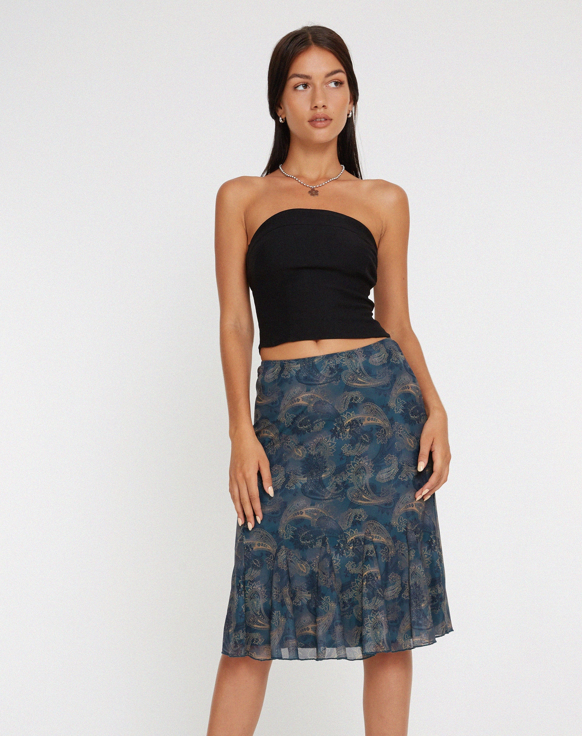 imagen de Latrix Mesh Midi Skirt in Tonal Blue Paisley