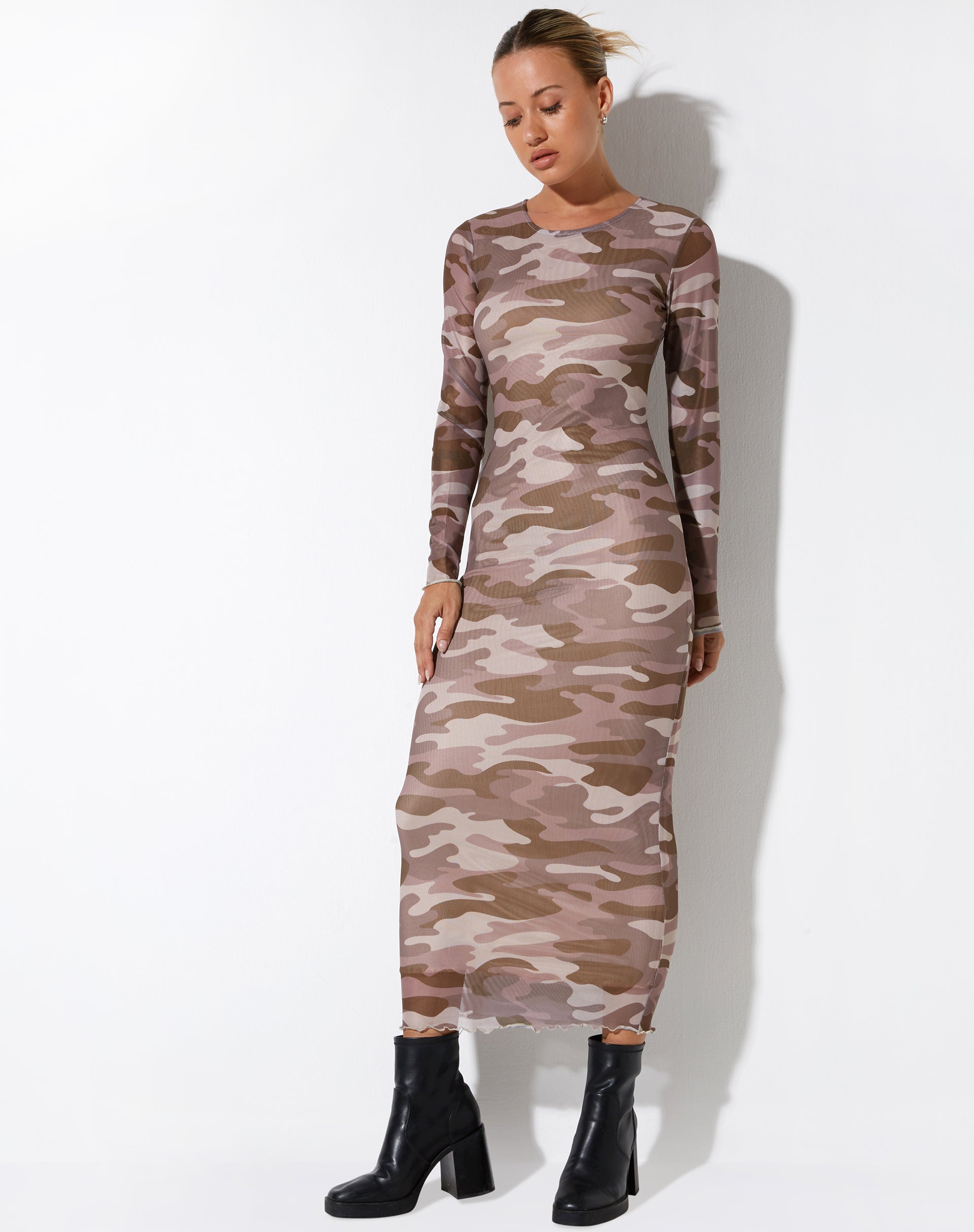 imagen de Laura Midi Dress in Camo