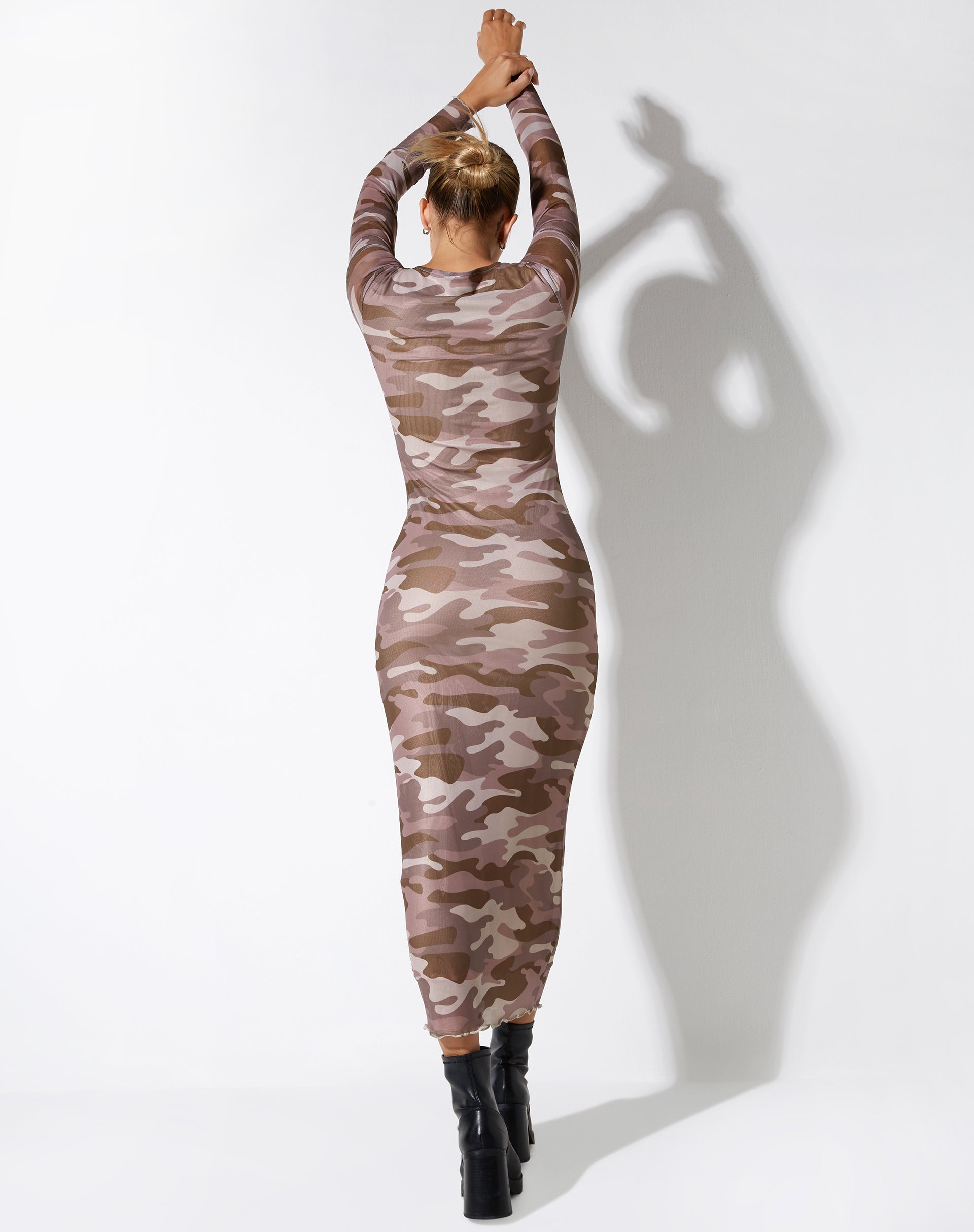 imagen de Laura Midi Dress in Camo