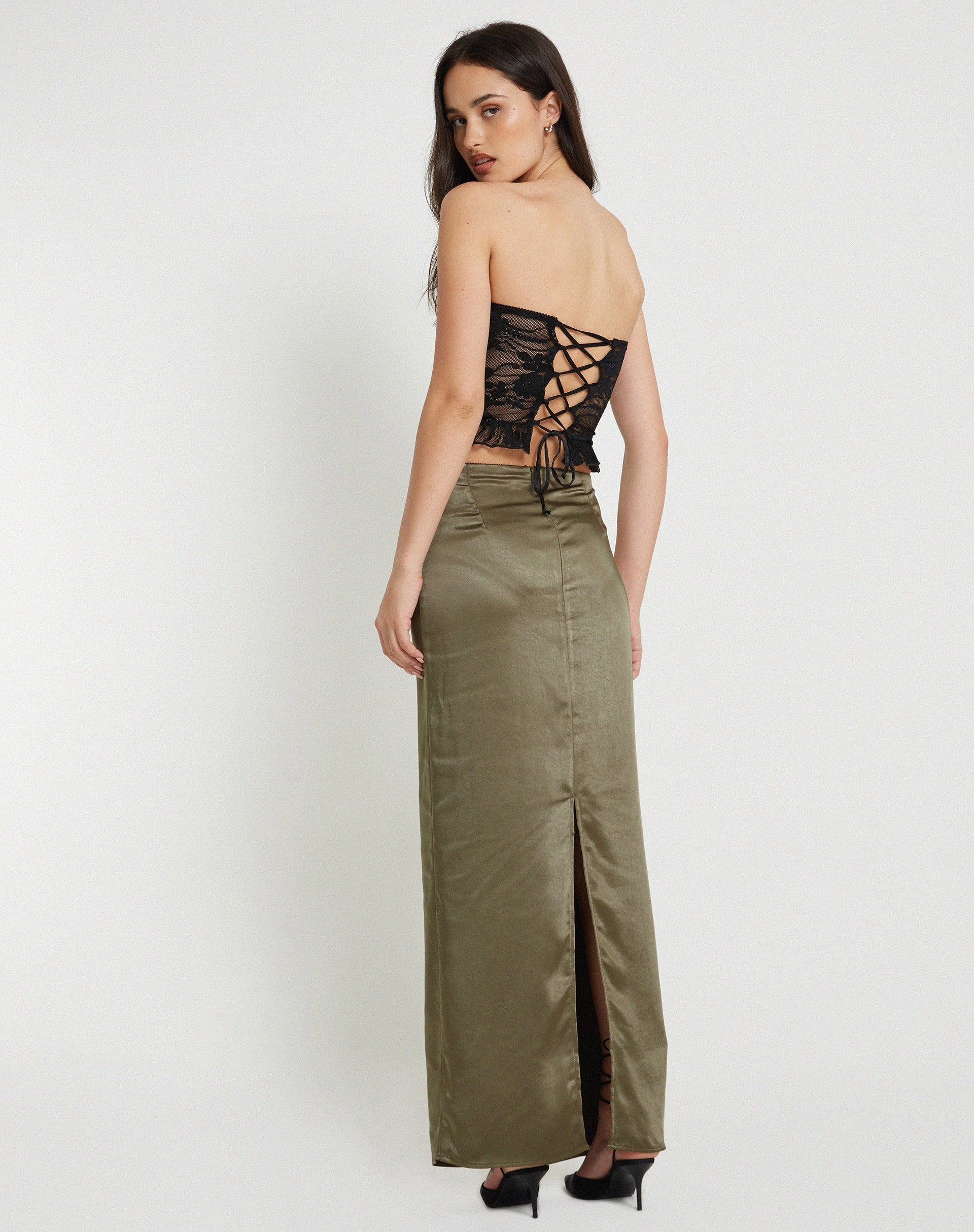 imagen de Layla Maxi Skirt in Satin Dark Olive
