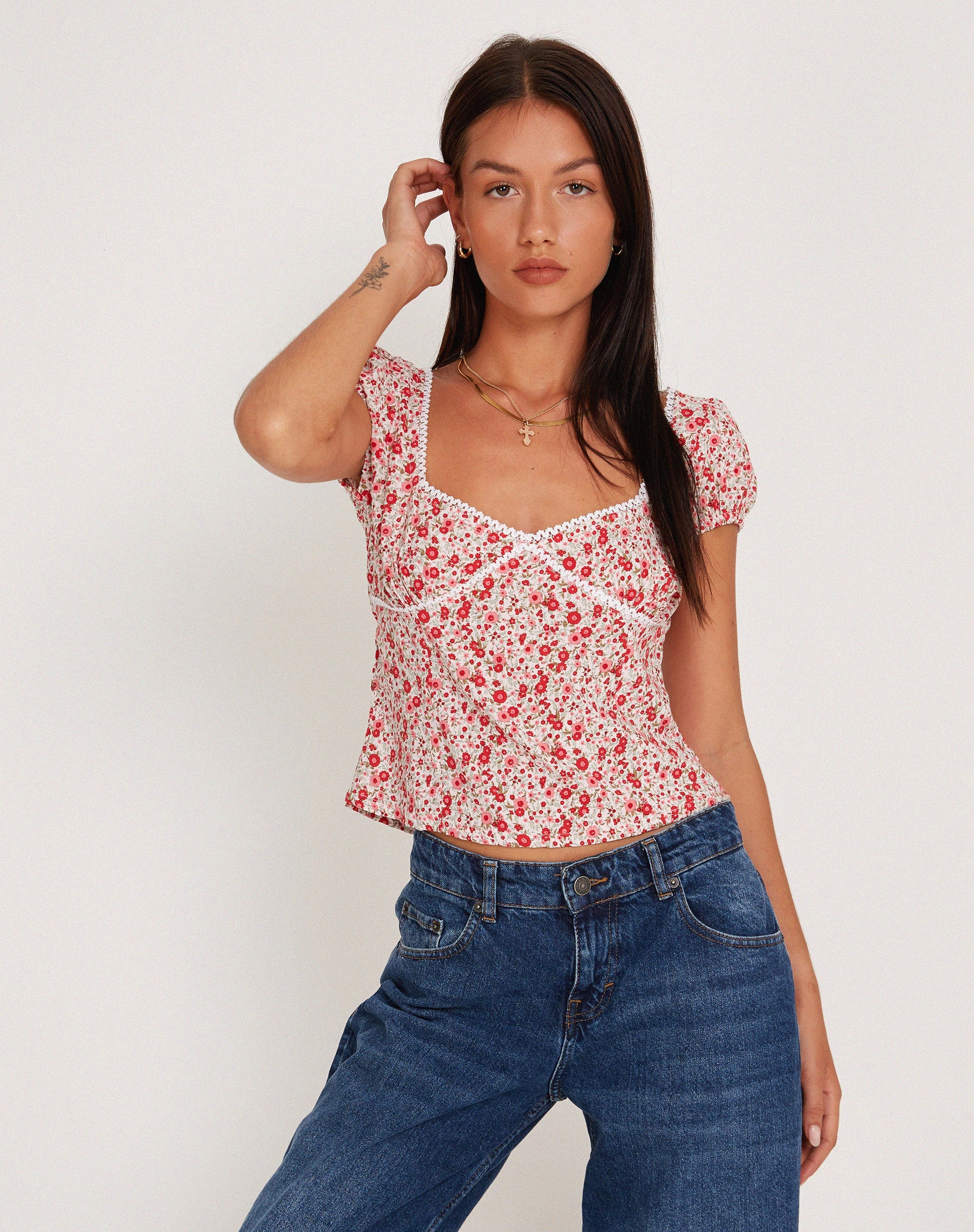 Imagen de Laz Top en Blush Red Ditsy Floral