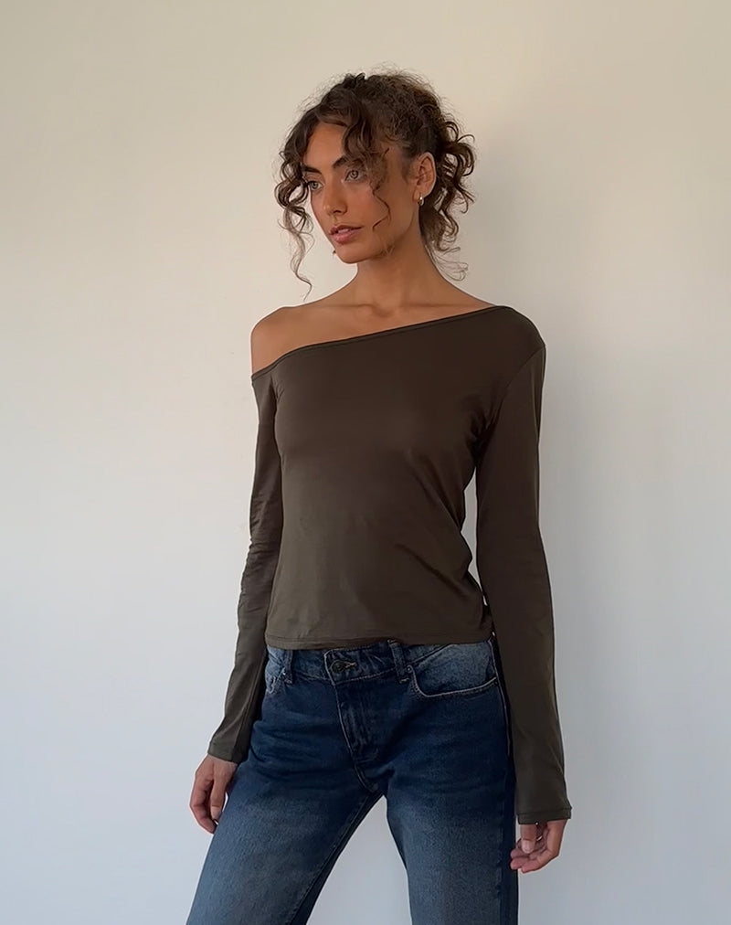 Imagen de Ledez Asymmetrical Slouchy Top en tejido Jersey color Oliva