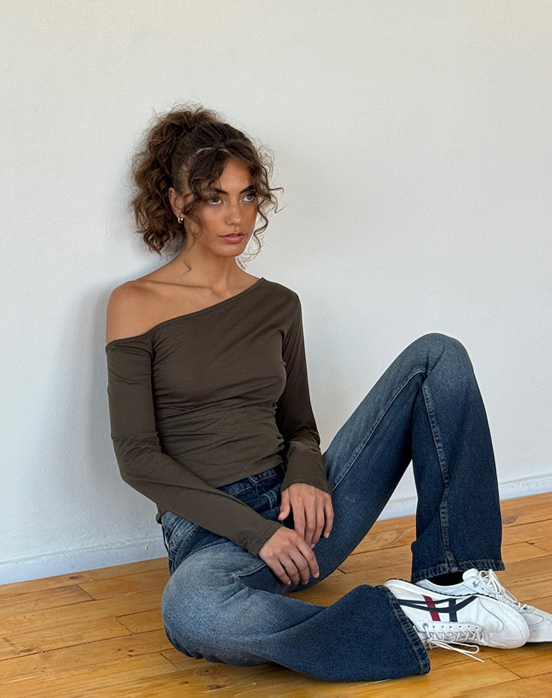 Imagen de Ledez Asymmetrical Slouchy Top en tejido Jersey color Oliva