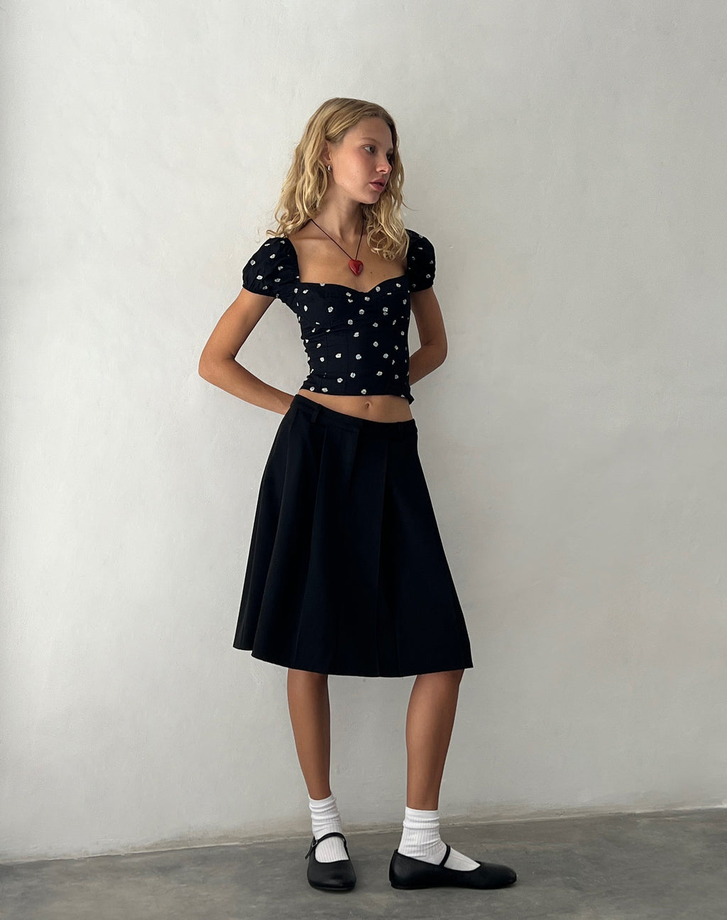 Leify Sweetheart Top en Ditsy Rose Negro
