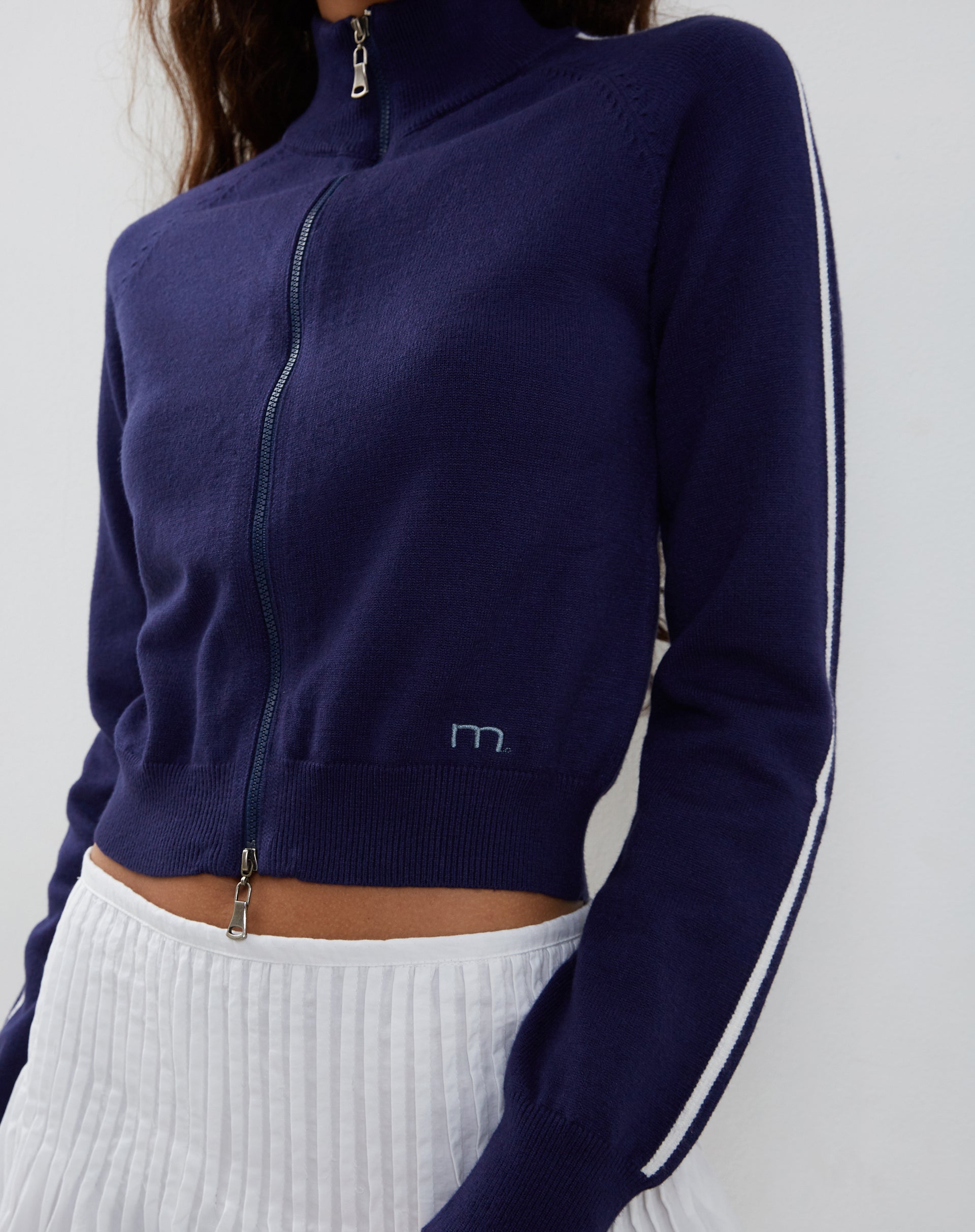 Imagen de Lennon Chaqueta de punto en azul marino con raya blanca