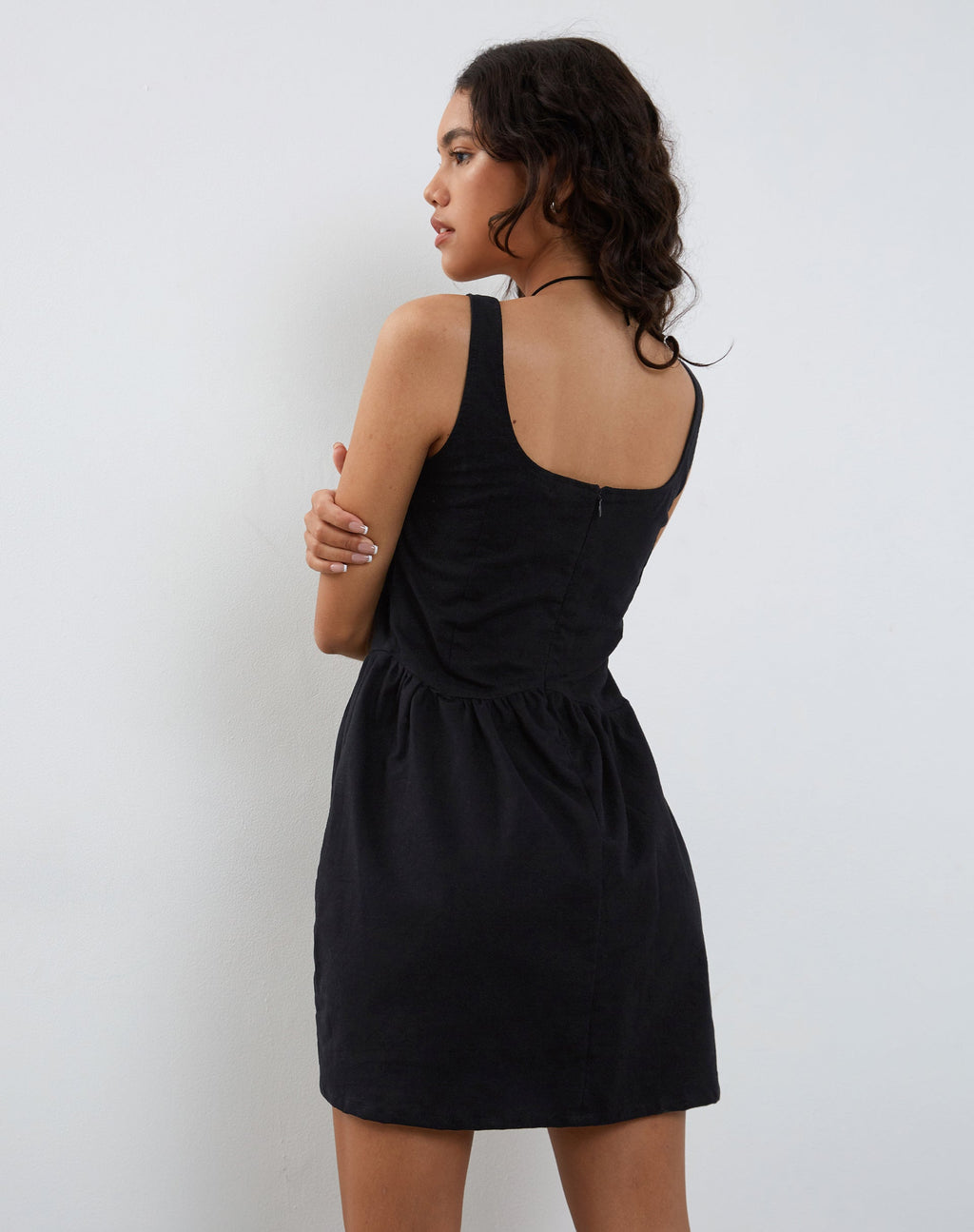 Minivestido Leshiel de popelina negra