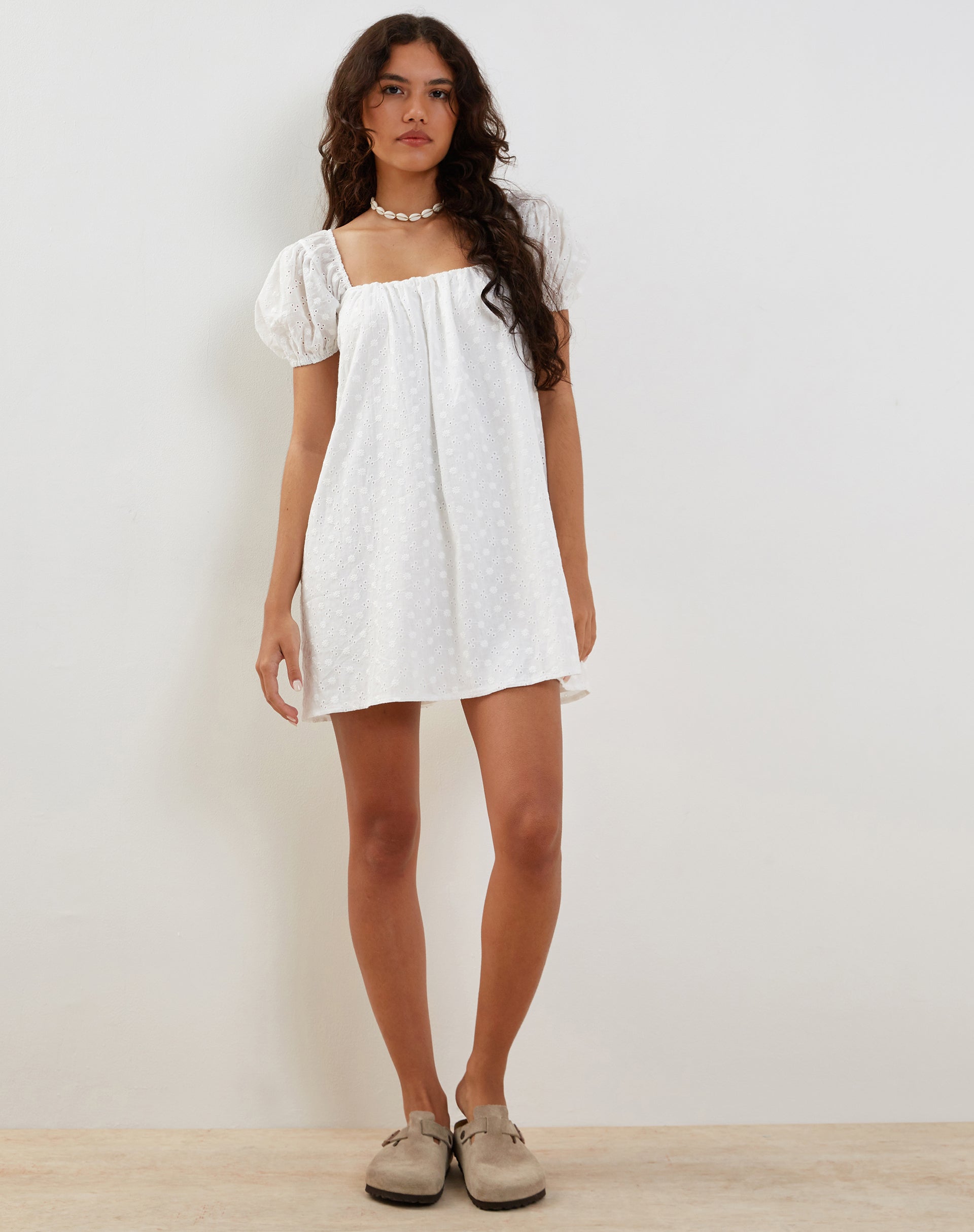 Imagen de Leyona Broderie Mini Dress in White