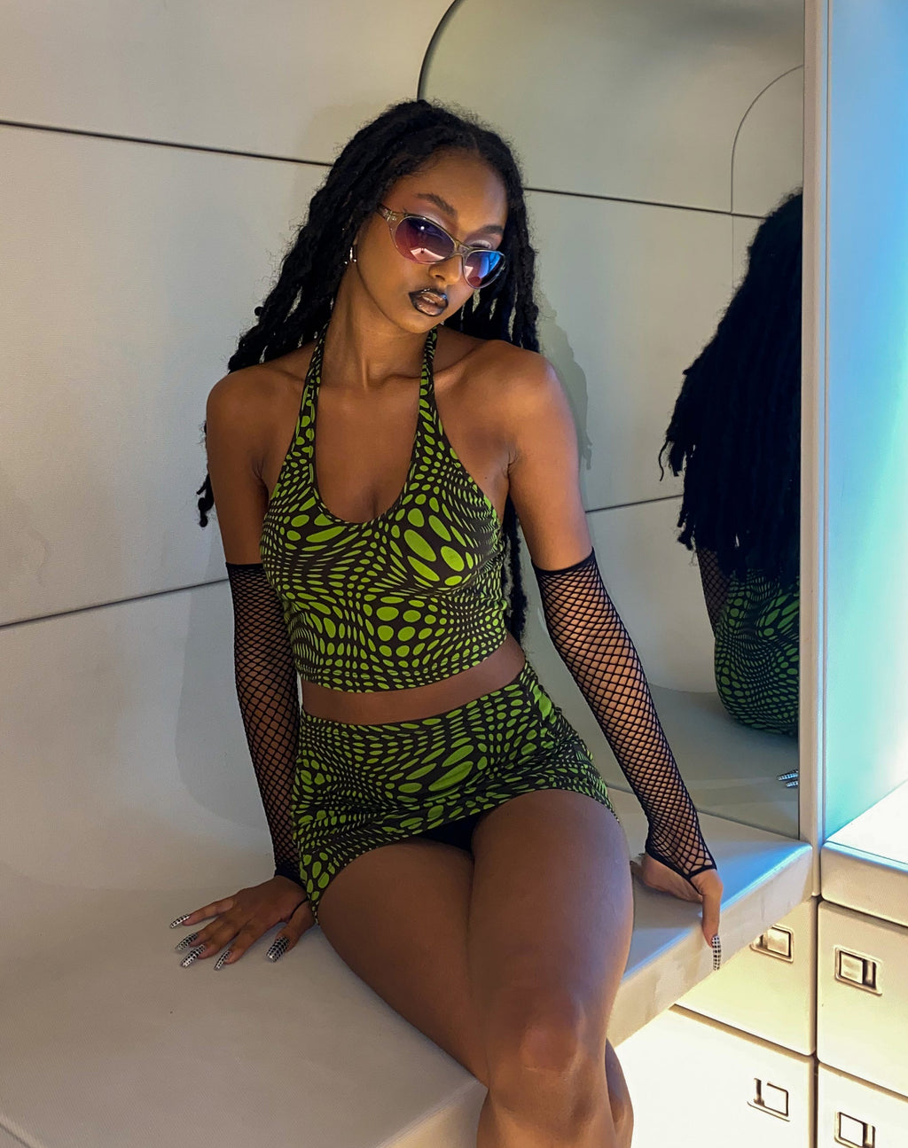 Falda Kinan Bodycon en verde óptico de lunares