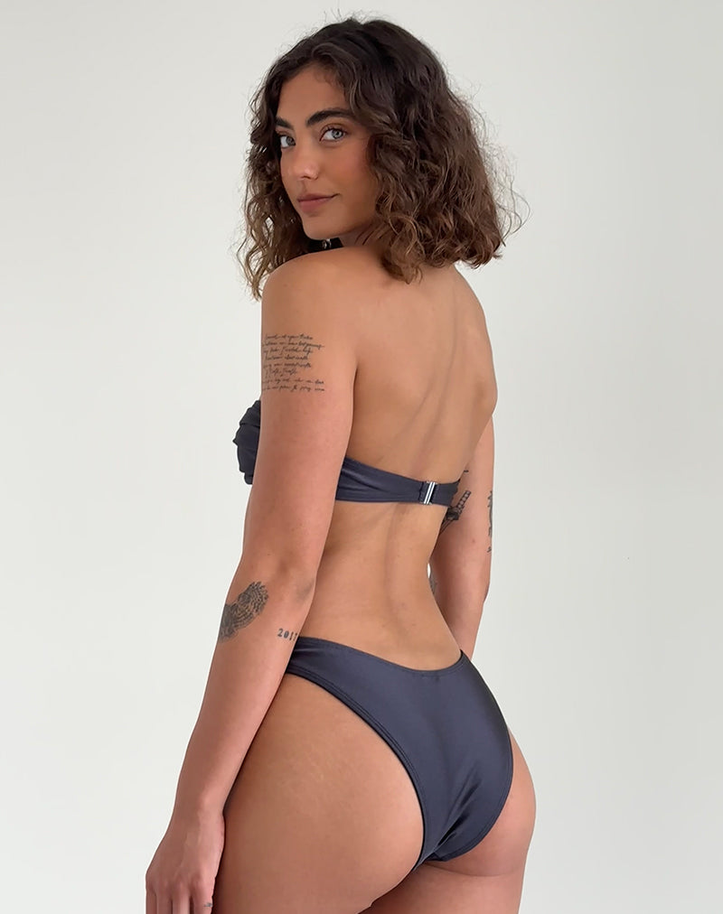 Imagen del sujetador de bikini Linda Twist gris oscuro
