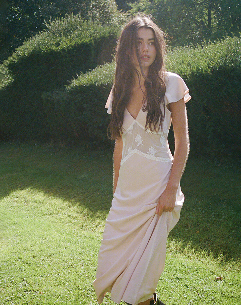 Vestido Lirenda Midi en satén rosa bebé