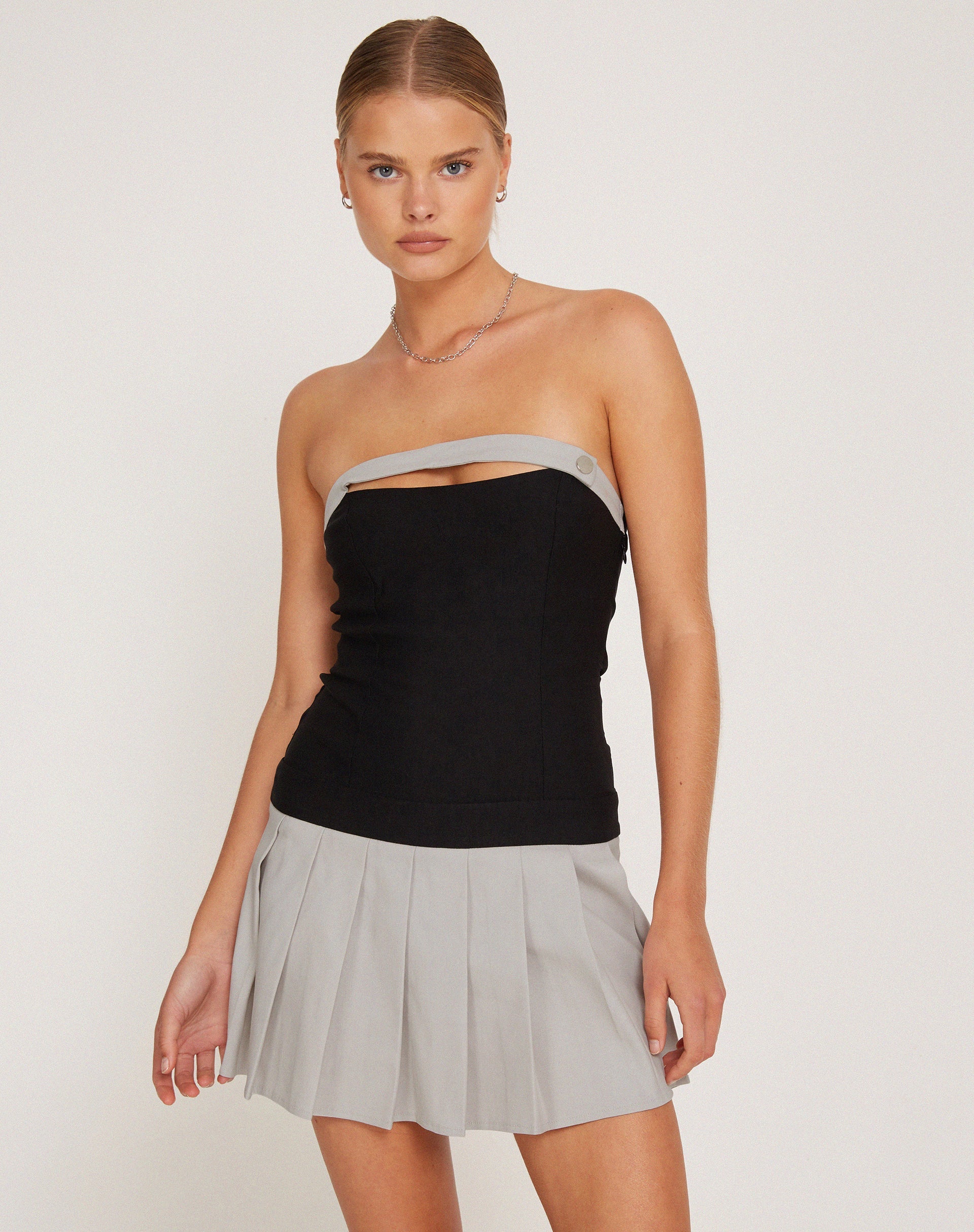 imagen de Lisma Bandeau Cut-out Mini Dress in Tailoring Grey and Black