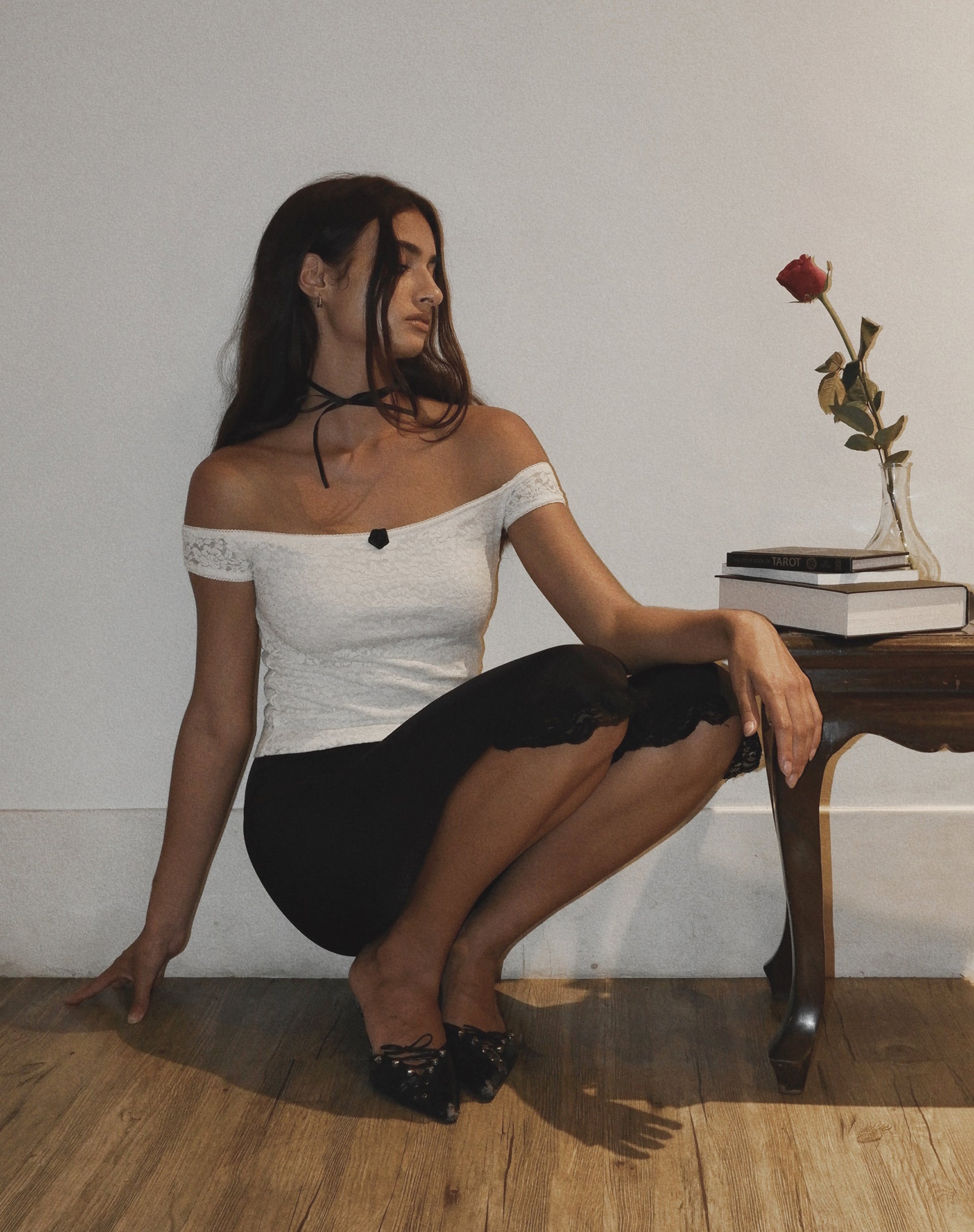 Imagen de Lonnie Bardot Top en encaje rosa marfil