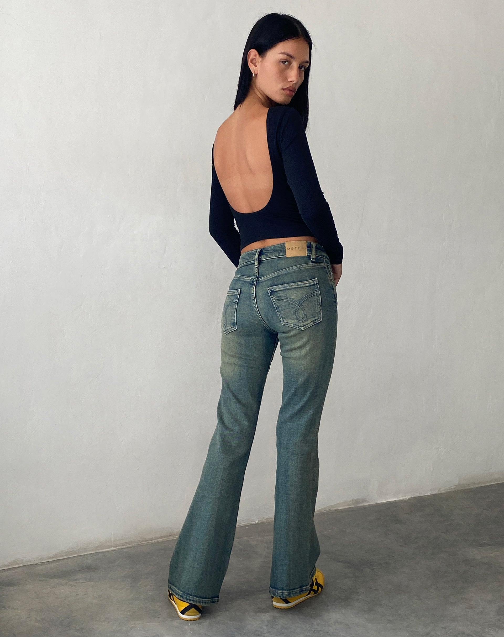 Imagen de Low Rise Flared Jeans in Green Wash