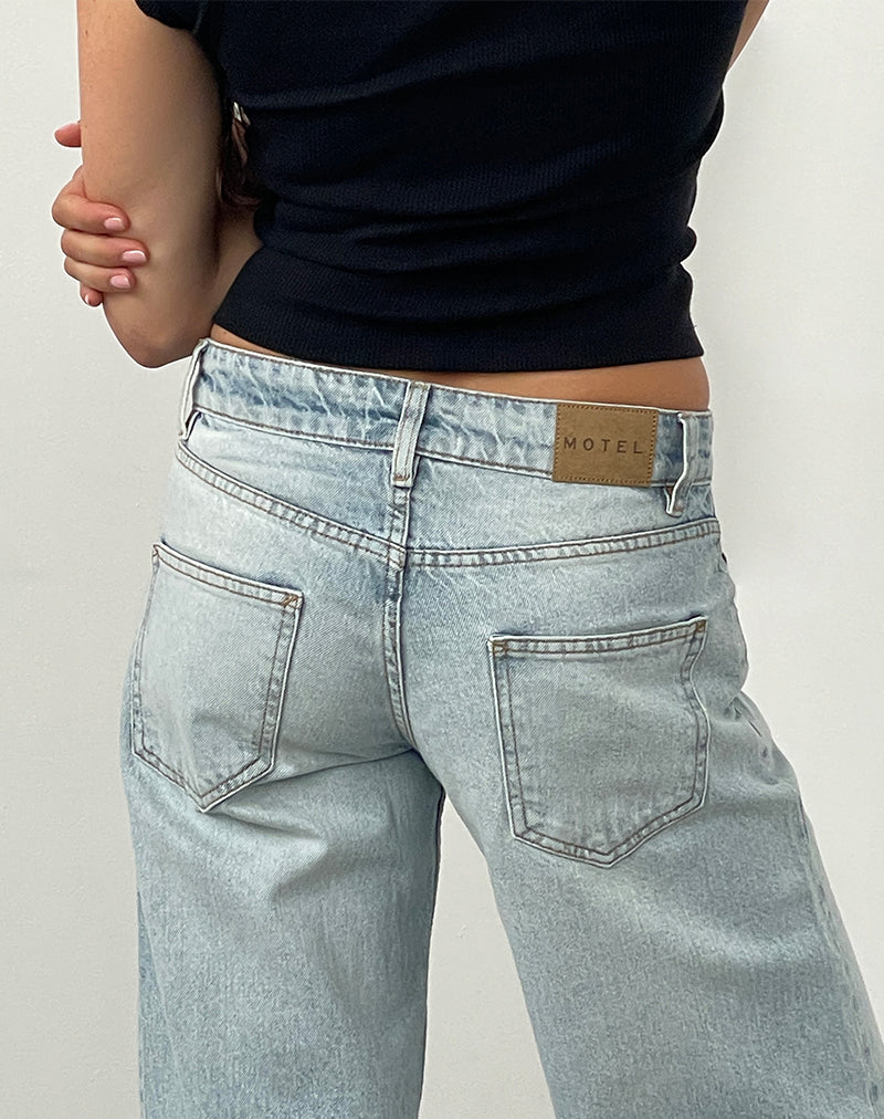 Low Rise Parallel Jeans En Extreme Light Wash Azul