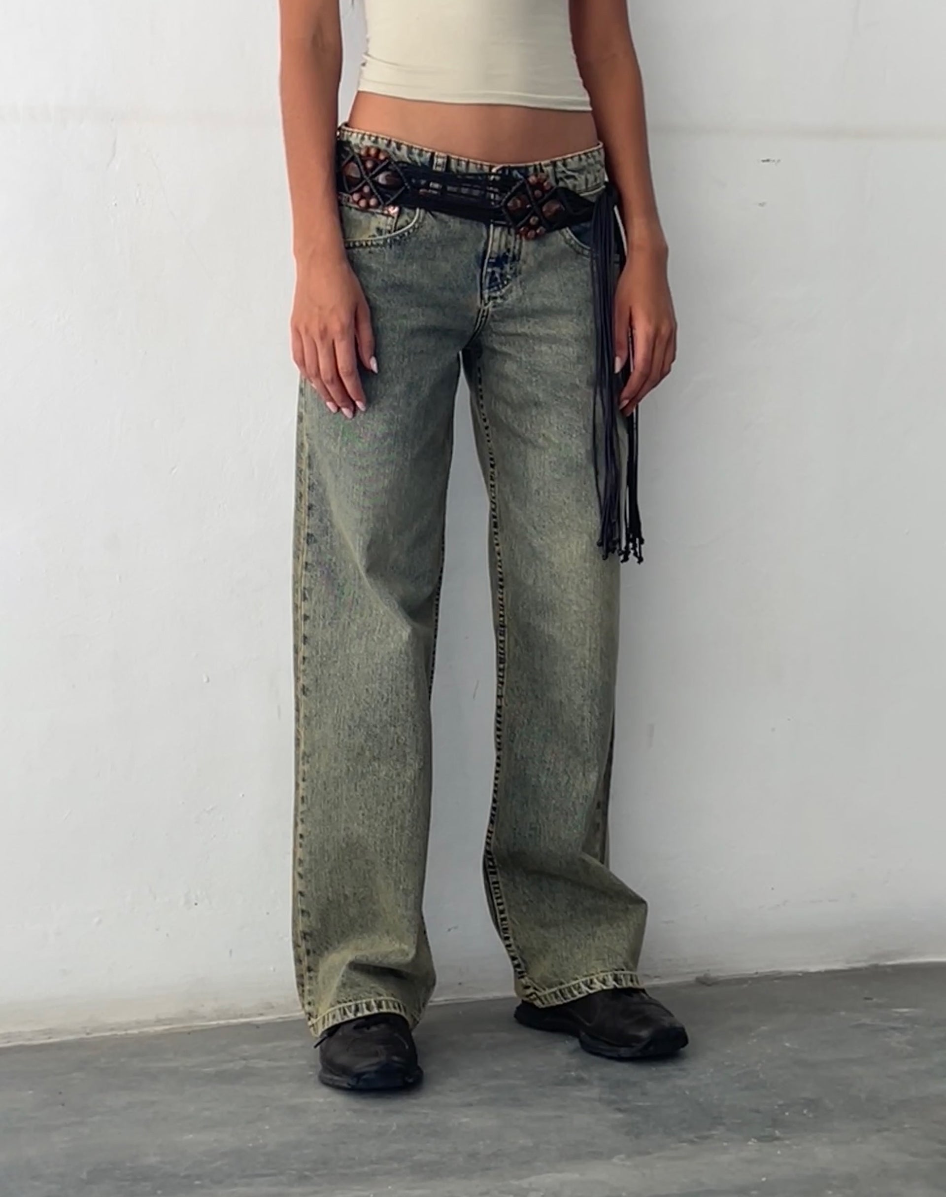Imagen de Low Rise Parallel Jeans in Sandy Blue Acid