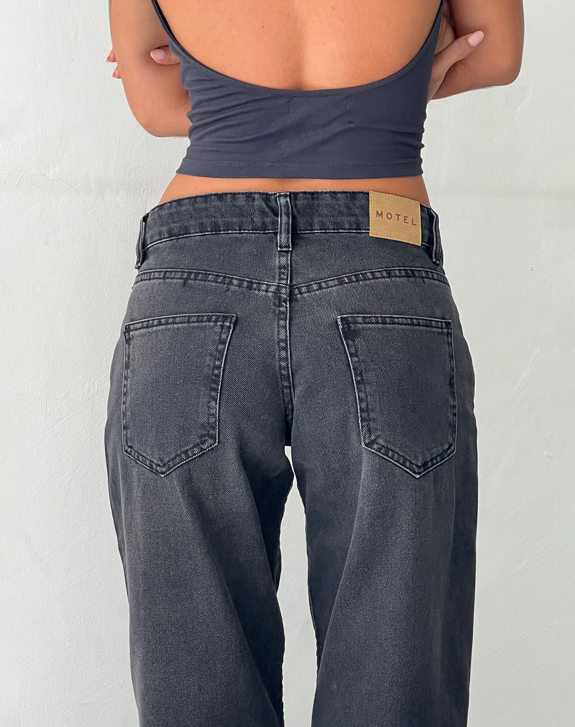 Imagen de Low Rise Parallel Jeans en negro vintage
