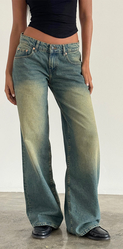 Imagen de Roomy Extra Wide Low Rise Jean en color Mid Used Green