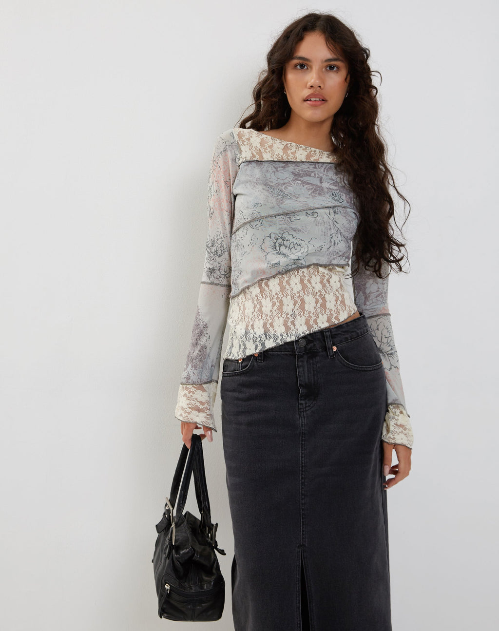 Top de manga larga Lucca en encaje floral pastel
