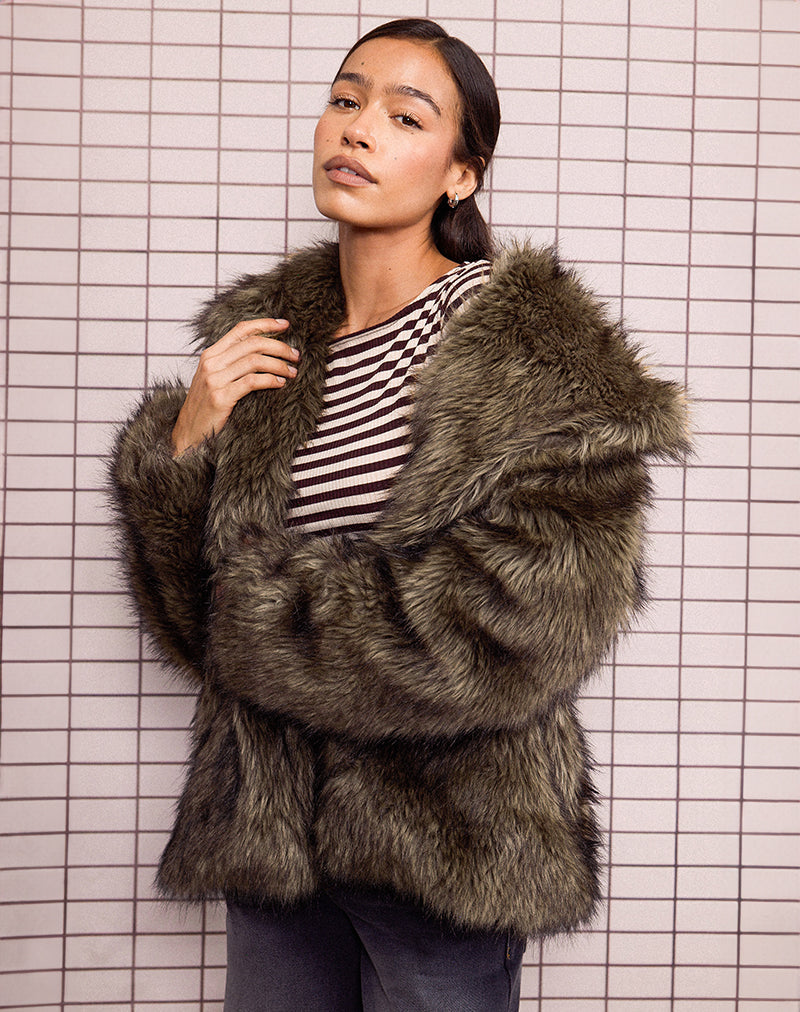Chaqueta Lupita de pelo largo sintético marrón