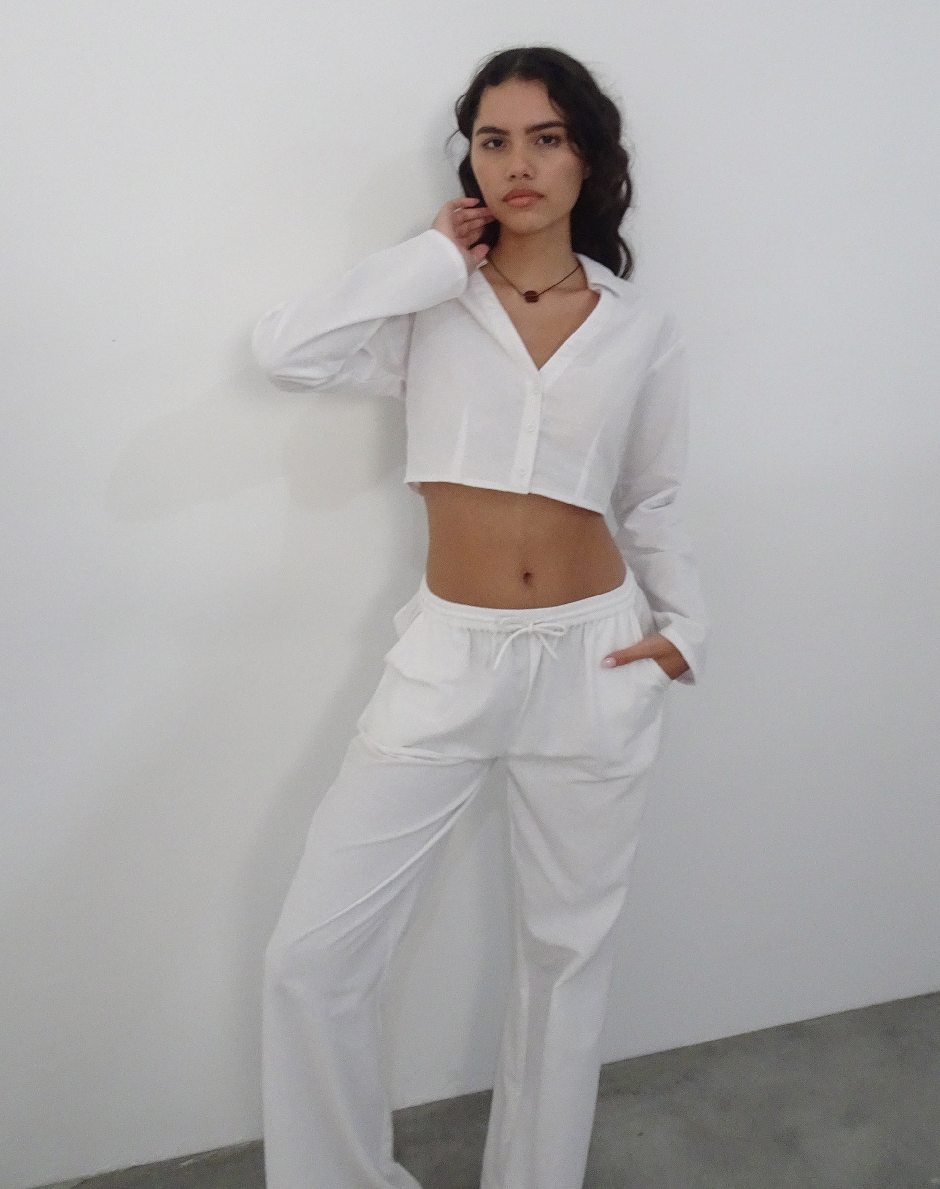 Imagen de la camisa Lyse Super Cropped en blanco