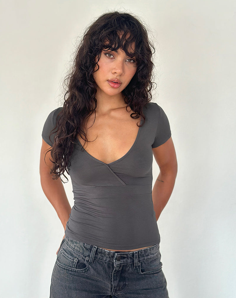 Imagen de Machiko Plunge Wrap Top en gris antracita