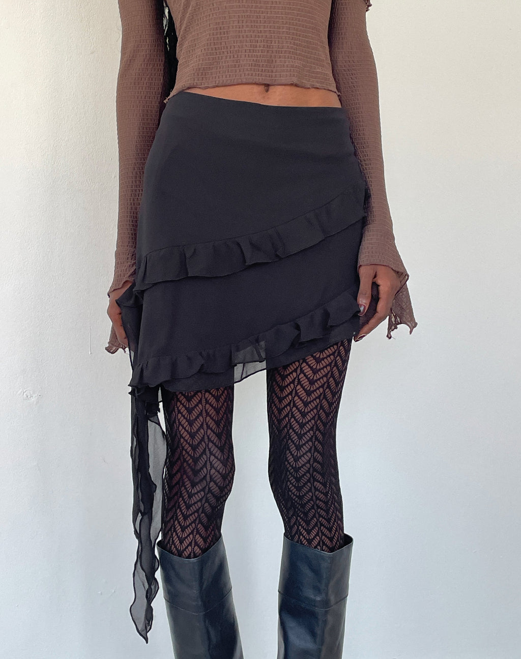 Minifalda con volantes Malinna de gasa negra