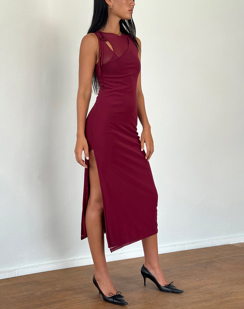 Imagen de Marlo Asymmetric Midi Dress in Burgundy