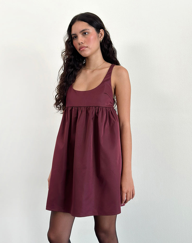 Imagen del vestido Marona en baya oscura