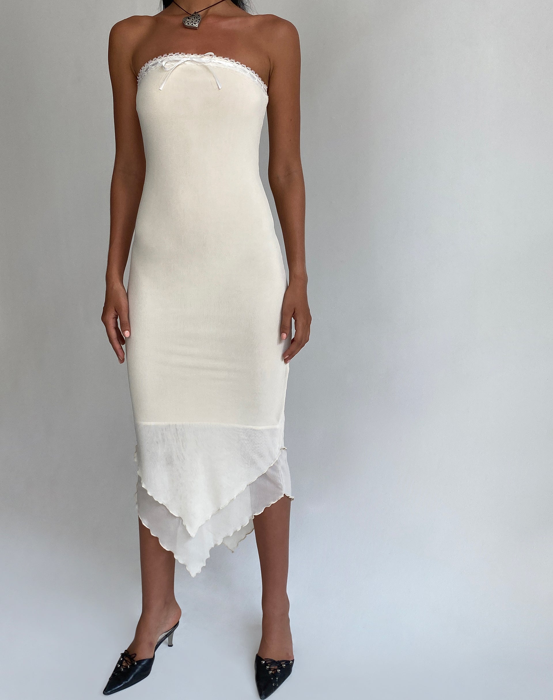 Imagen de Marve Bandeau Maxi Dress in Mesh Cream