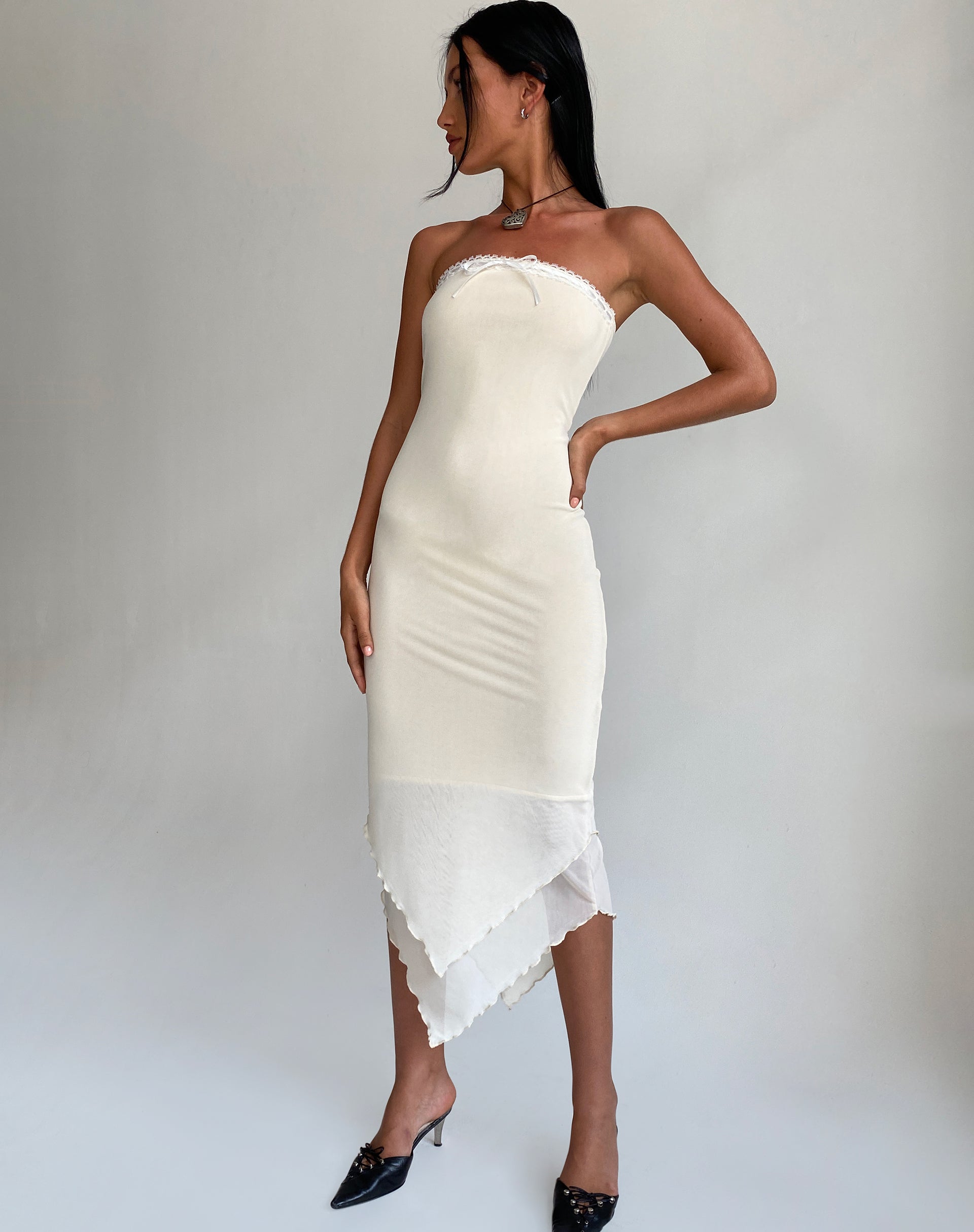 Imagen de Marve Bandeau Maxi Dress in Mesh Cream