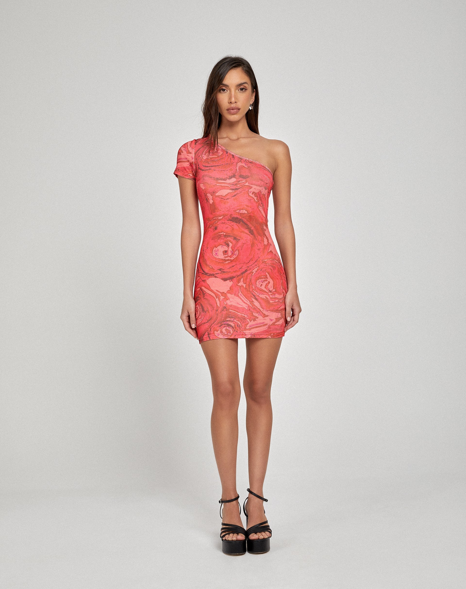 imagen de Minaka Bodycon Dress in Rose Petal Red