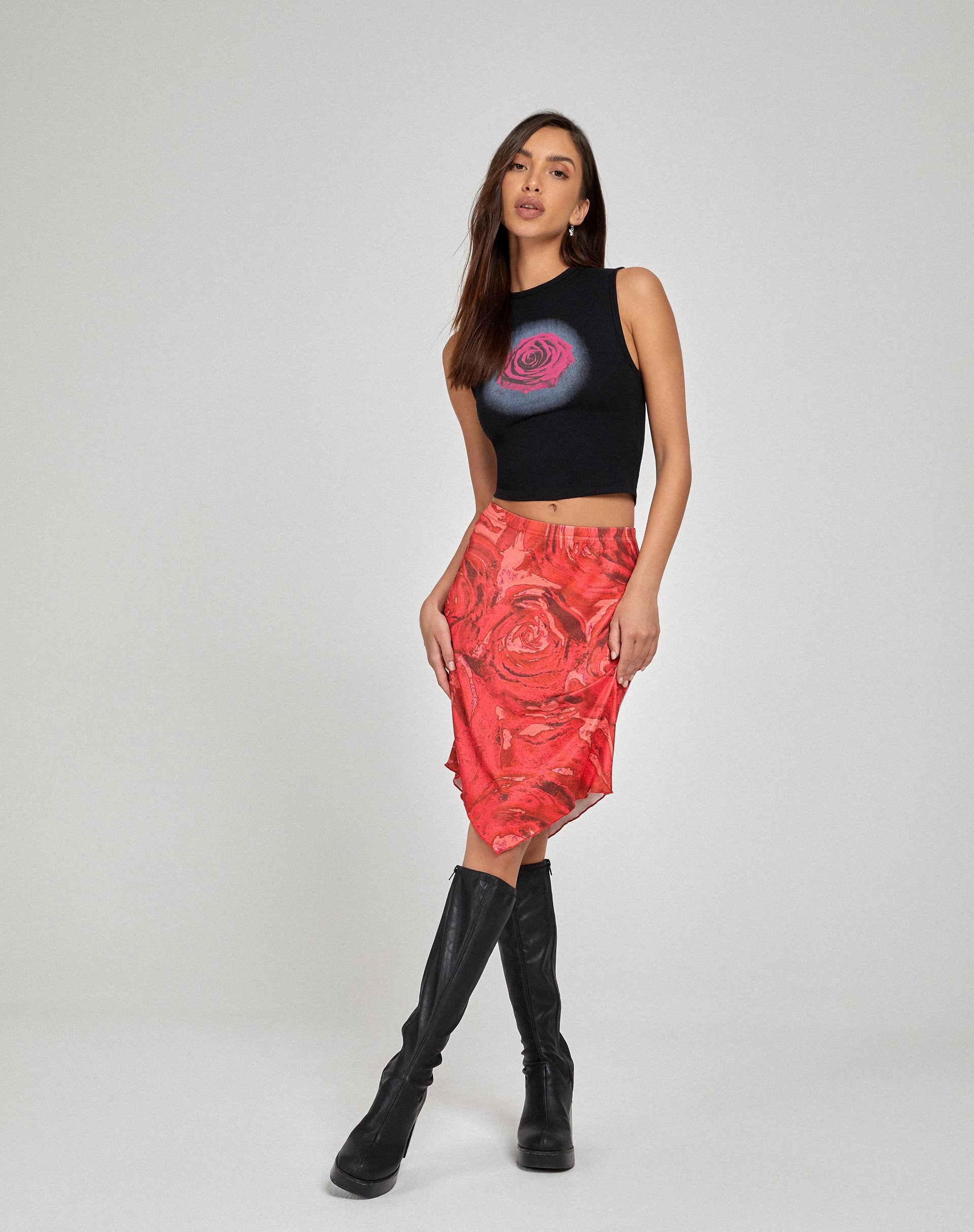 imagen de Lonaka Bodycon Skirt in Rose Petal Red