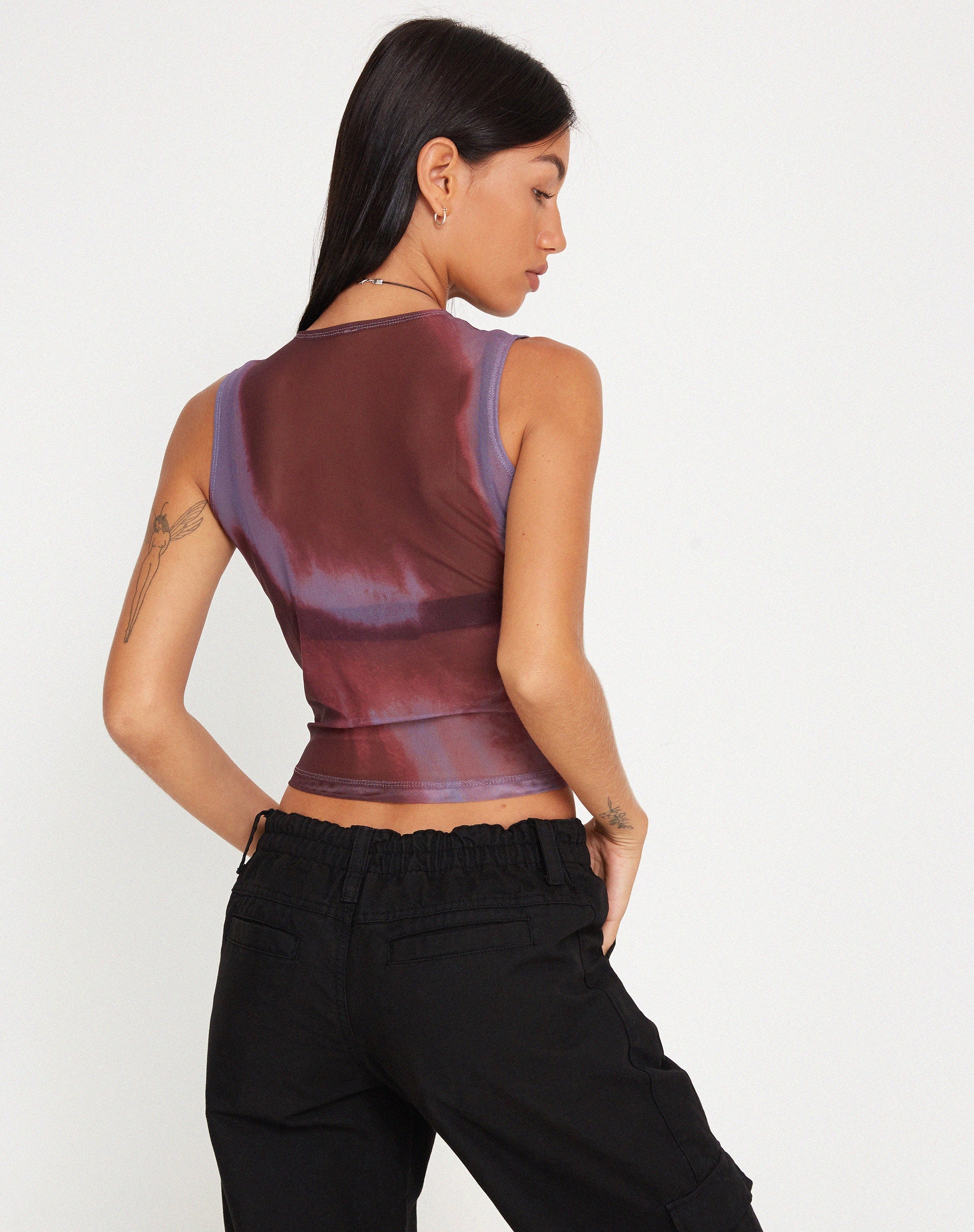 Imagen de Monlo Vest Top in Mesh Watercolour Wine