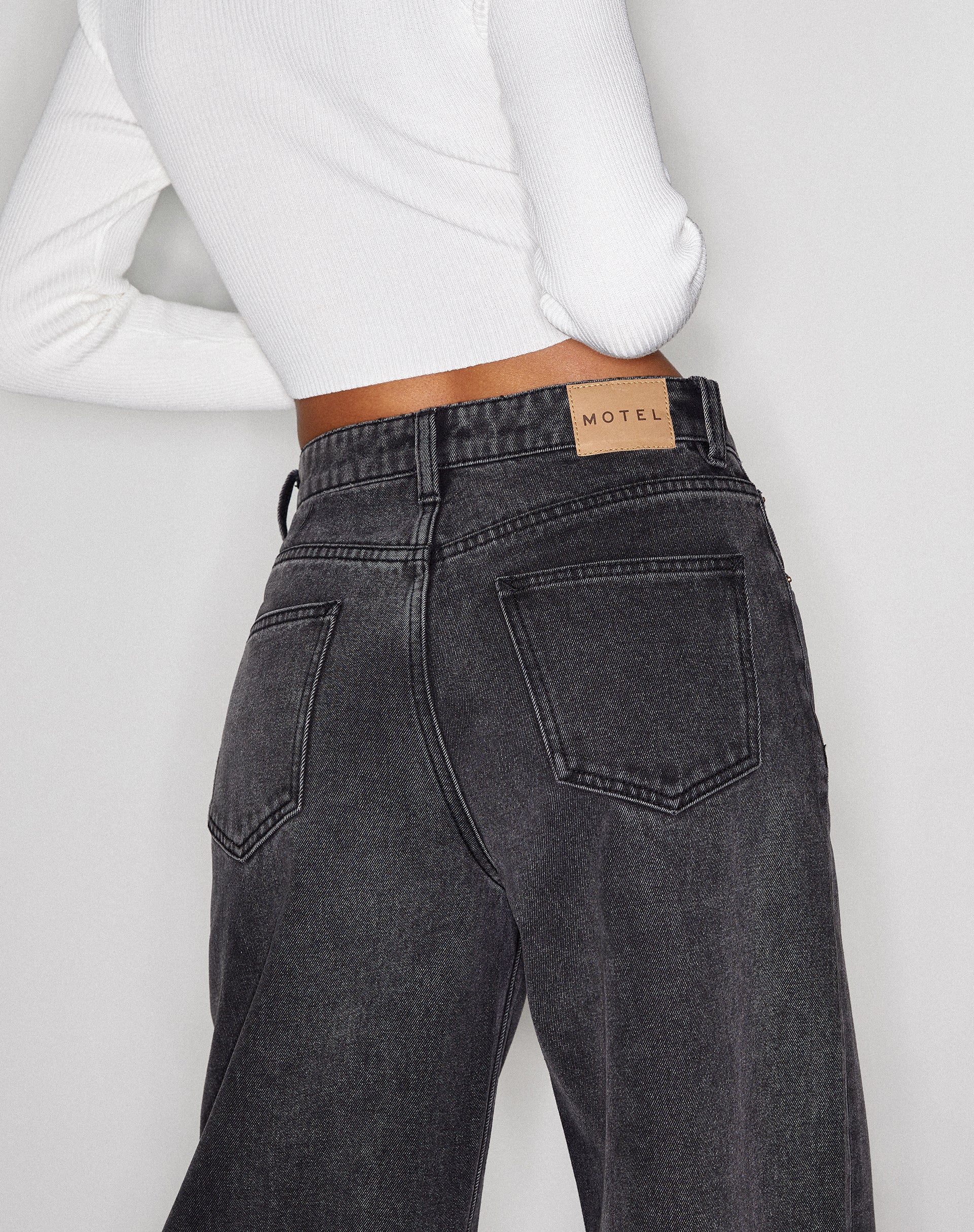 imagen de Extra Wide Jean en Black Wash