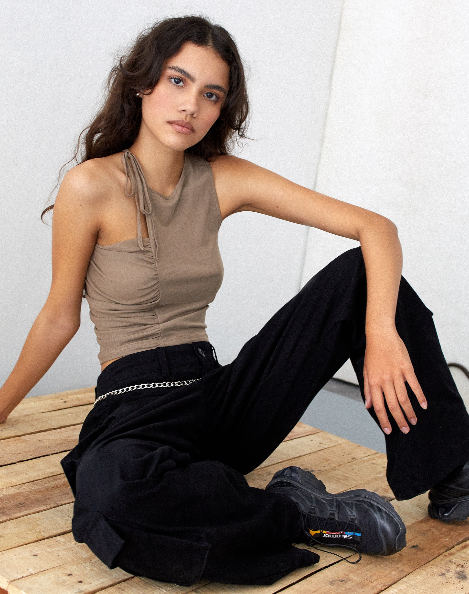 imagen de MOTEL X JACQUIE Sonja Crop Top en Avena