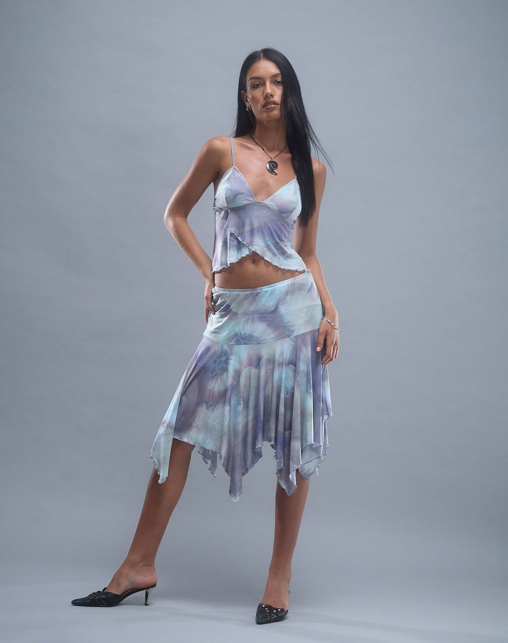 Jovali Falda midi de cintura baja en malla con estampado nacarado