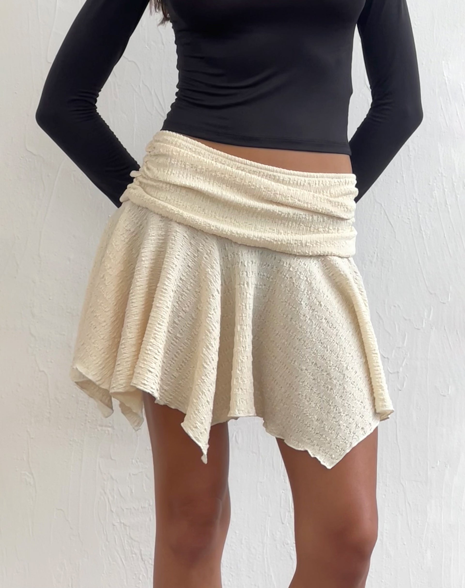 Imagen de Cordelia Minifalda en Crinkle Ivory