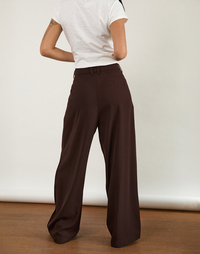 Imagen del pantalón Nala Wide Pleat en chocolate amargo